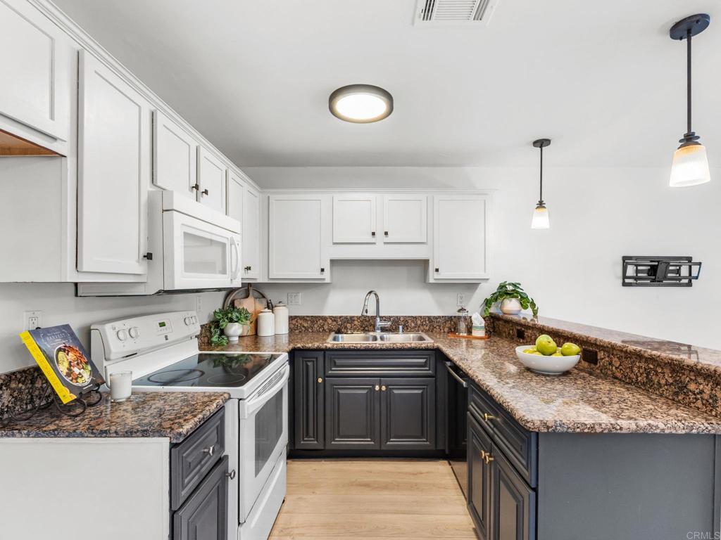 215 Westlake Drive 2