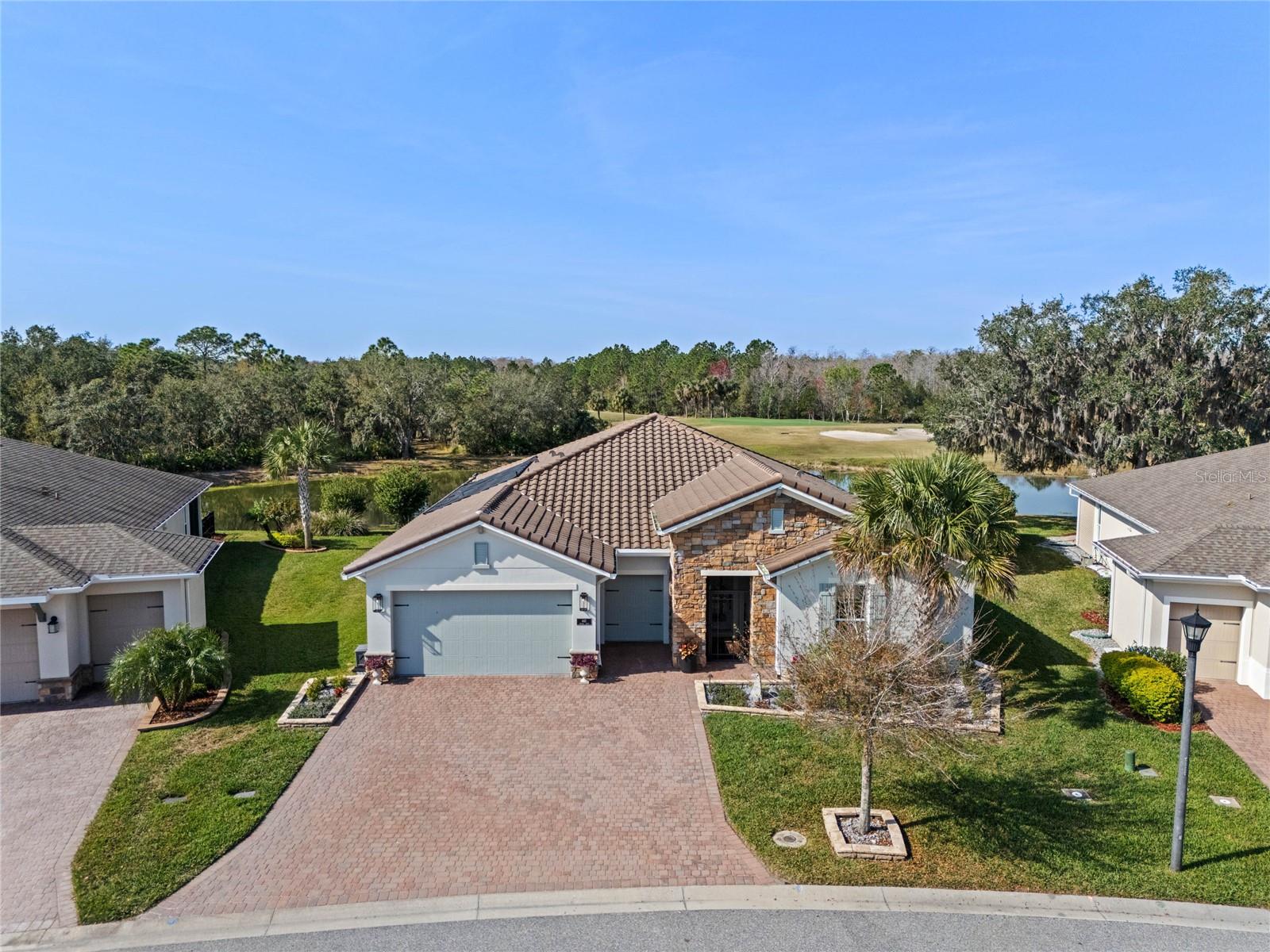 442 TREVISO DR