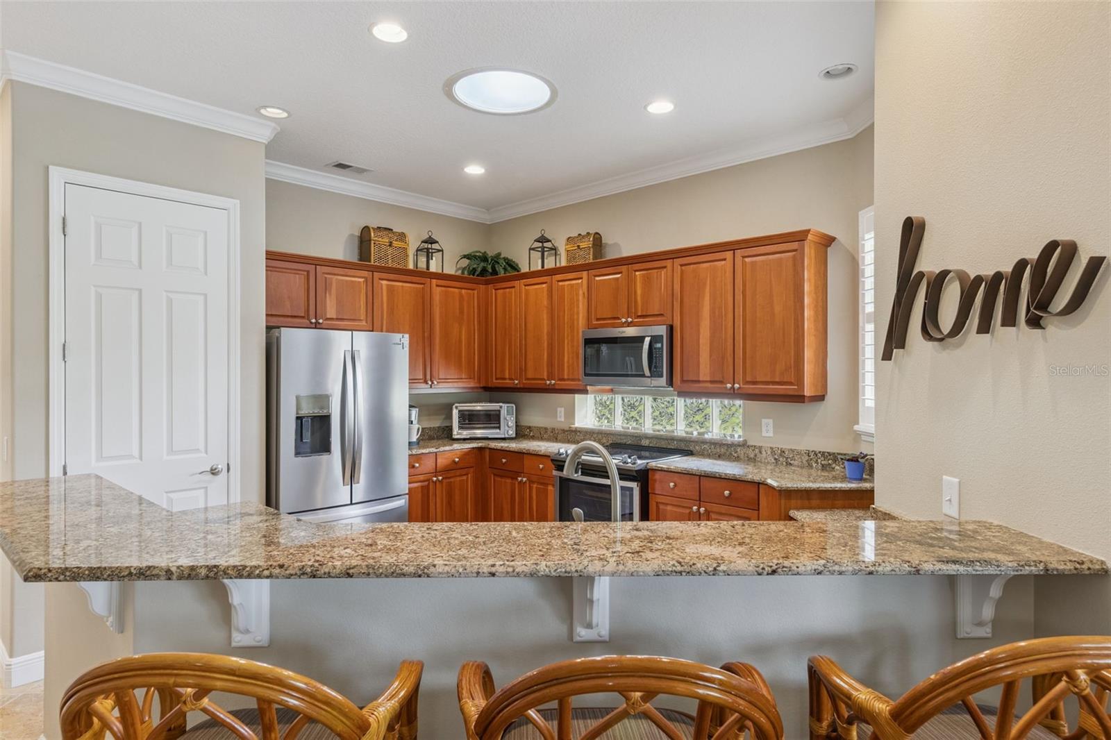 110 LOWER LAKE CT