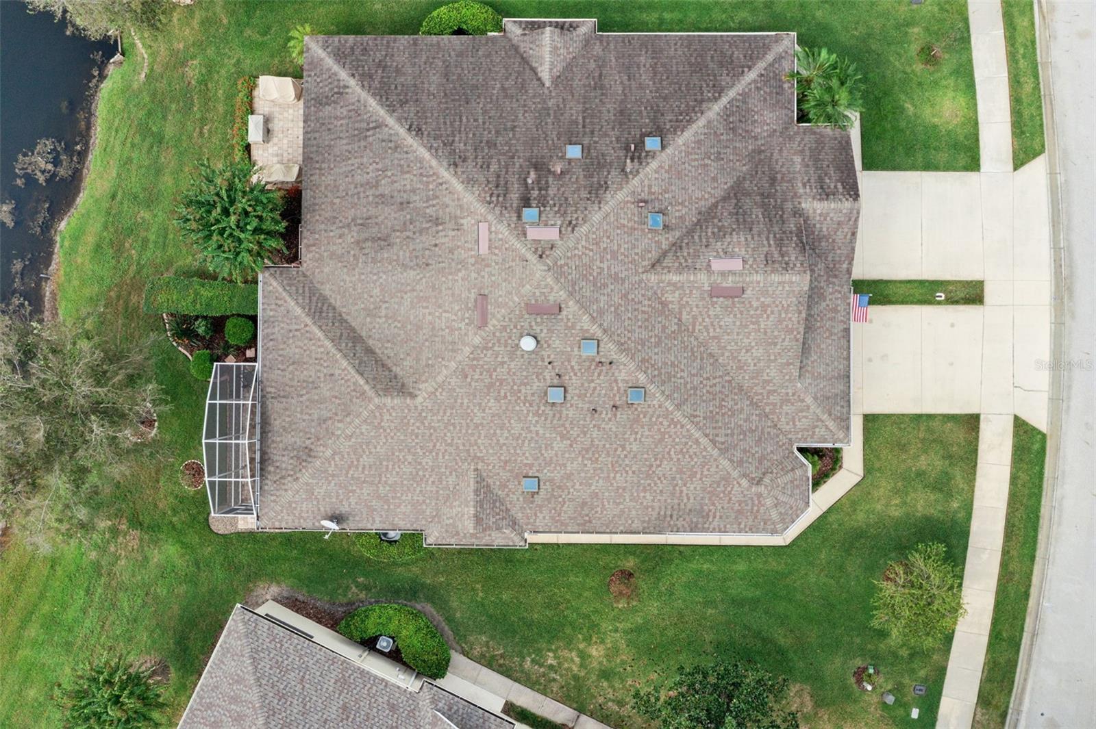 110 LOWER LAKE CT