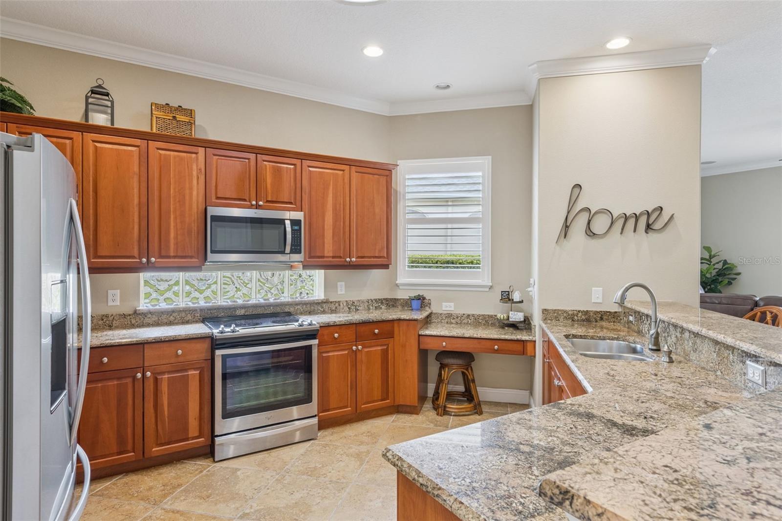 110 LOWER LAKE CT