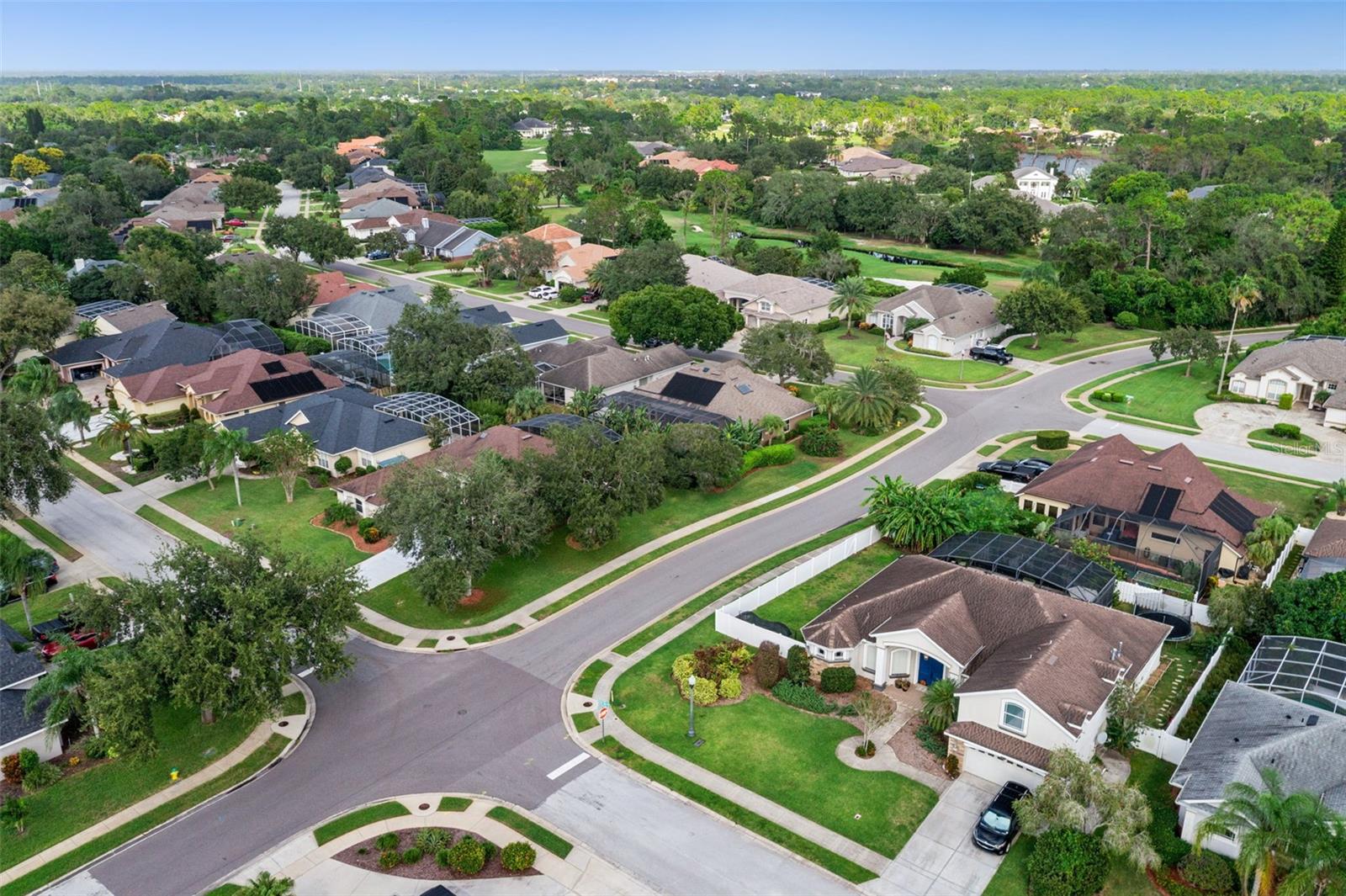 236 HAZELTINE DR
