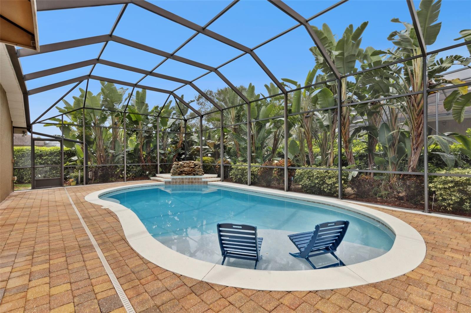 236 HAZELTINE DR