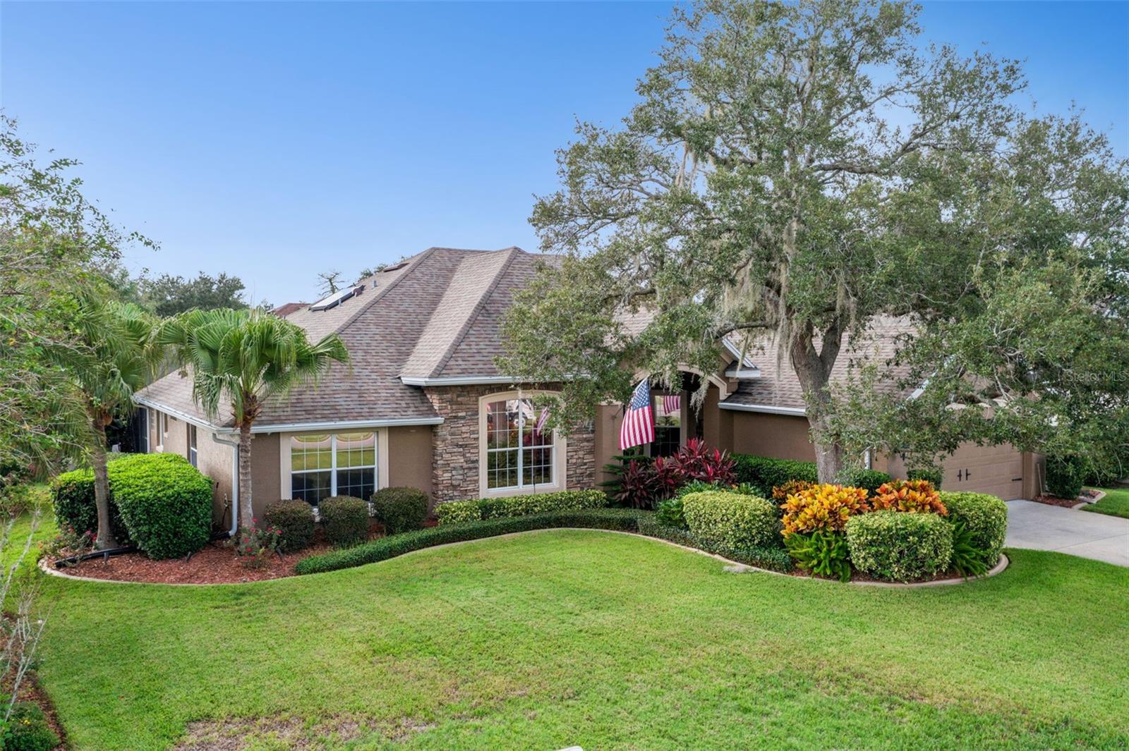 236 HAZELTINE DR