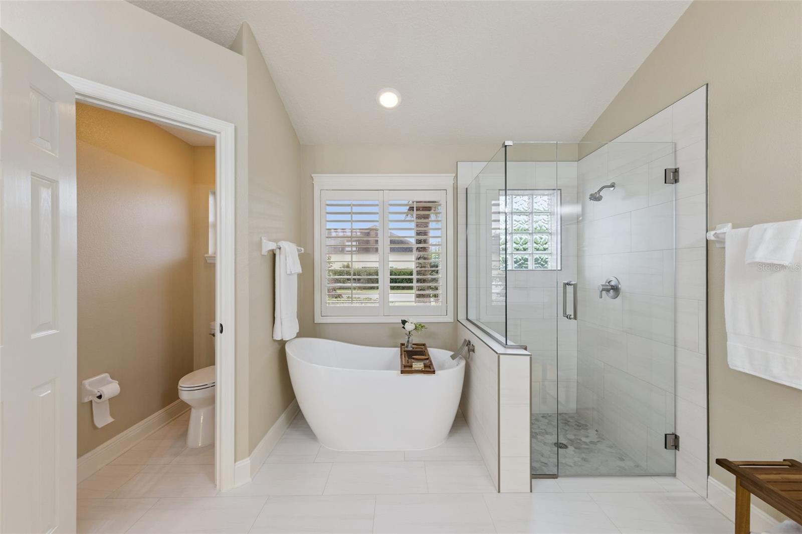 236 HAZELTINE DR