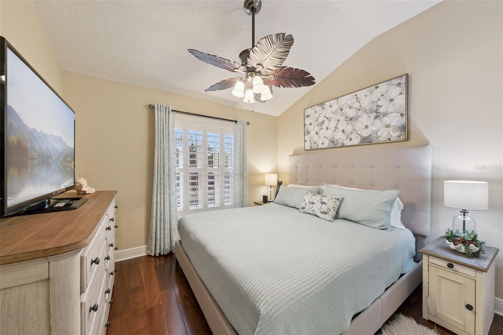 236 HAZELTINE DR