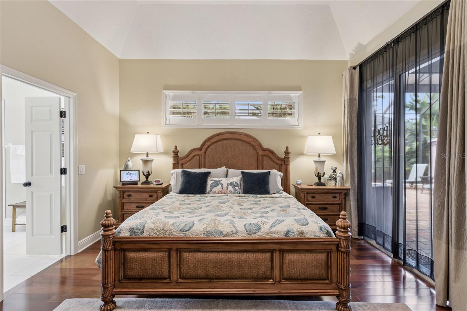 236 HAZELTINE DR