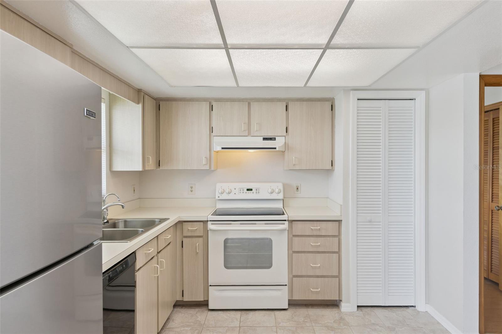 34 JASMINE DR