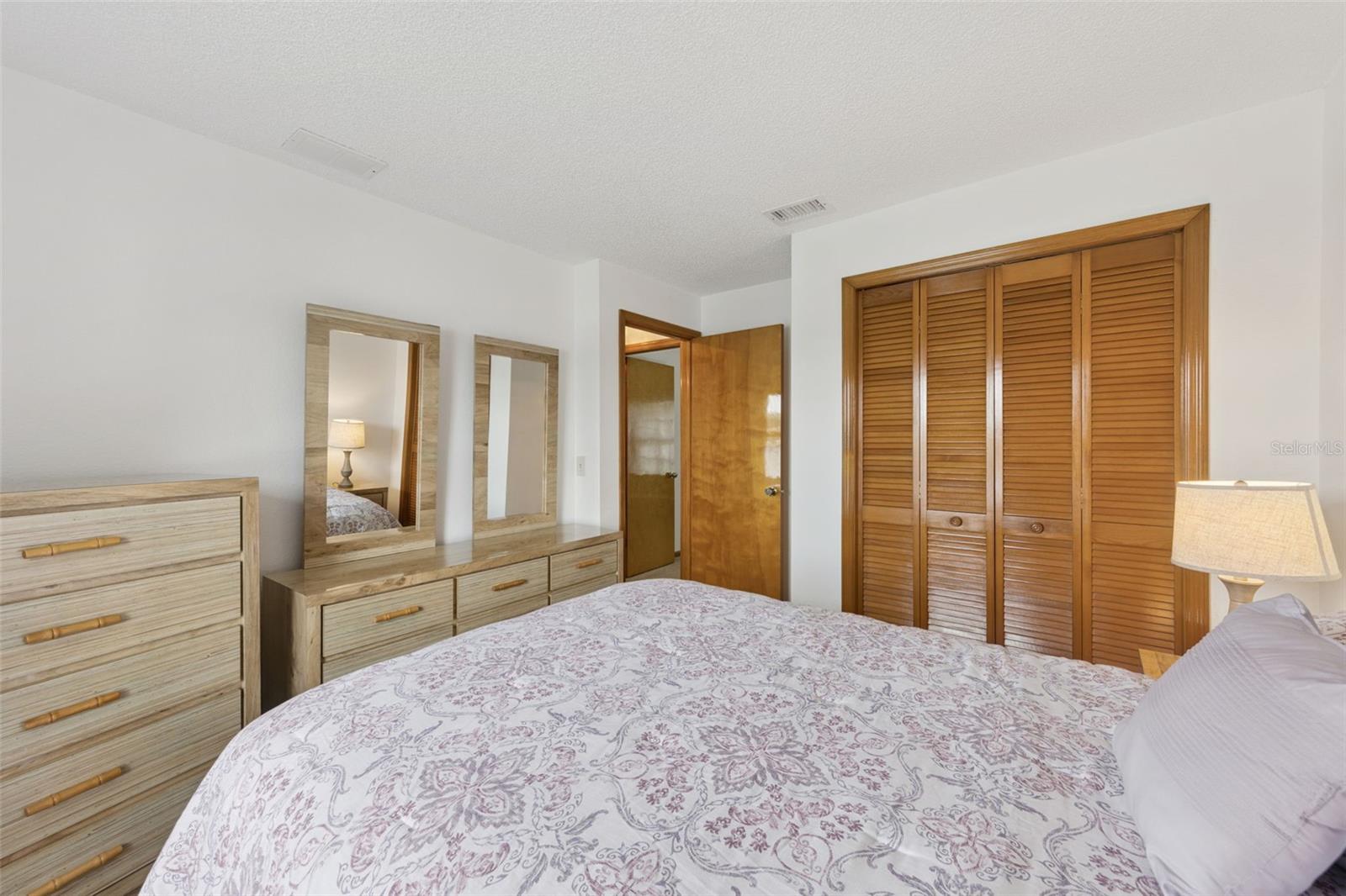 34 JASMINE DR