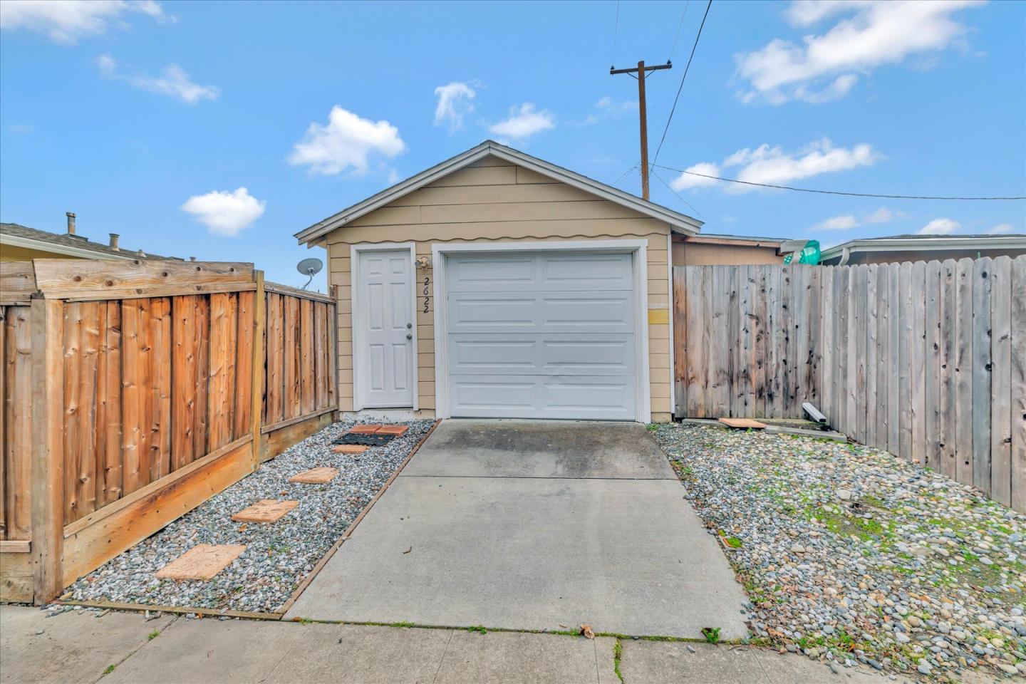 2622 Painted Rock DR