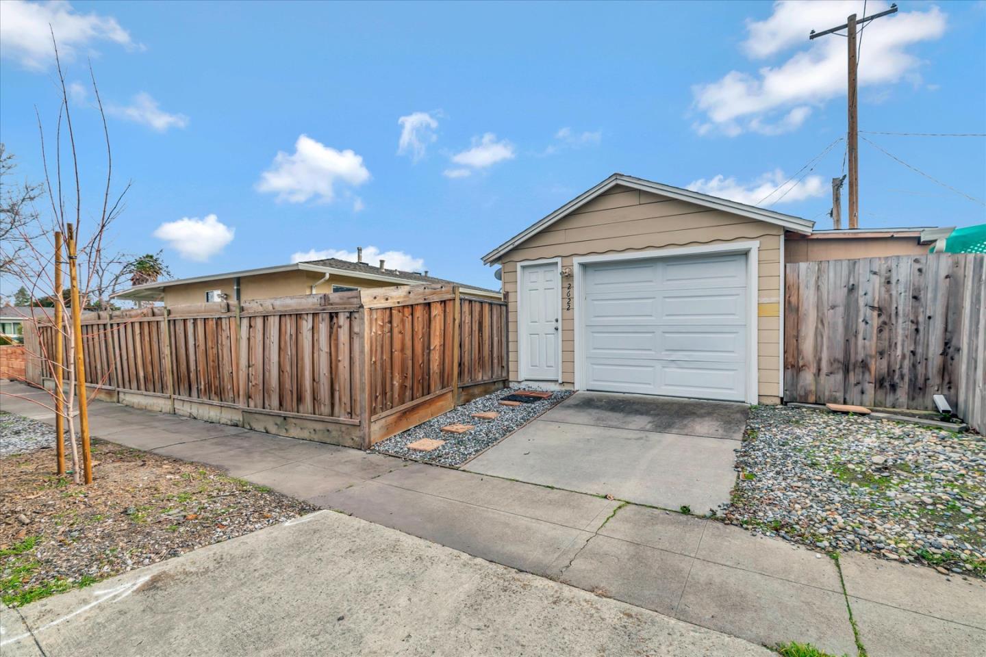 2622 Painted Rock DR