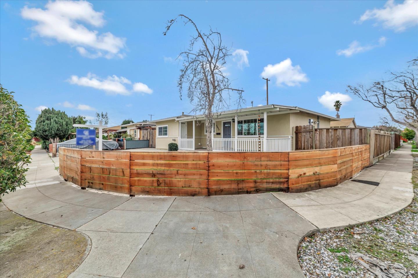 2622 Painted Rock DR