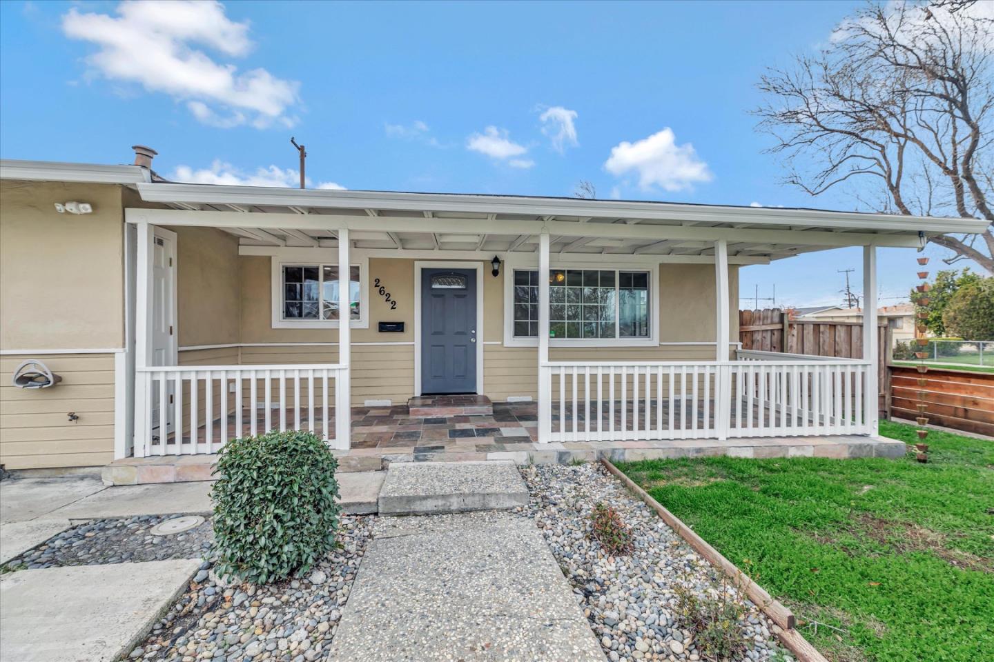 2622 Painted Rock DR