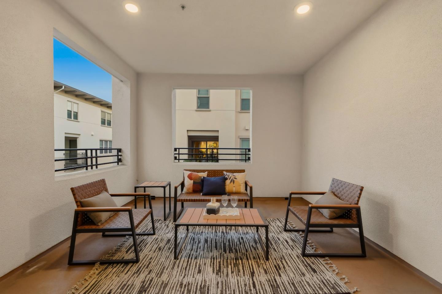 1057 Foxglove Place 202