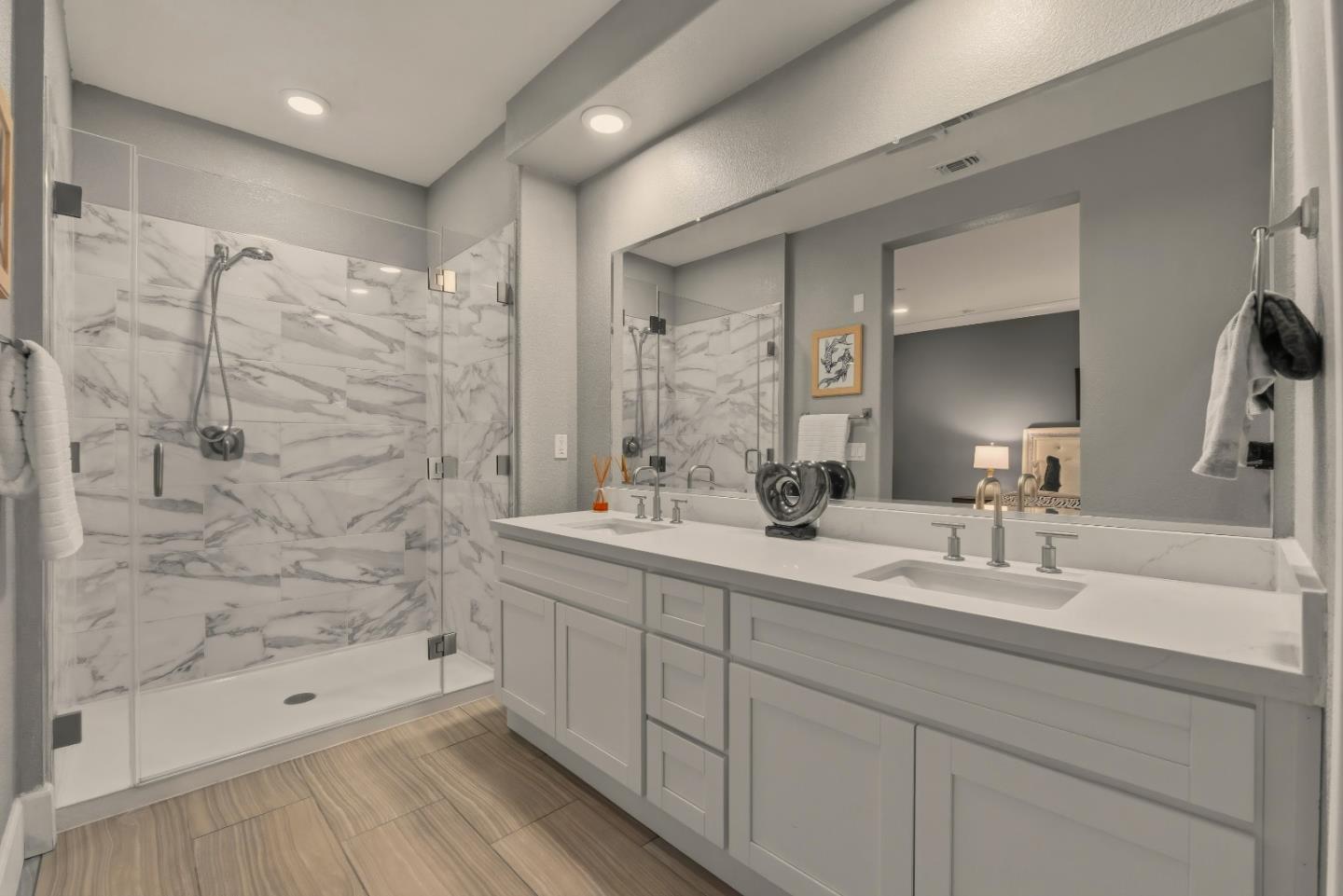 1057 Foxglove Place 202