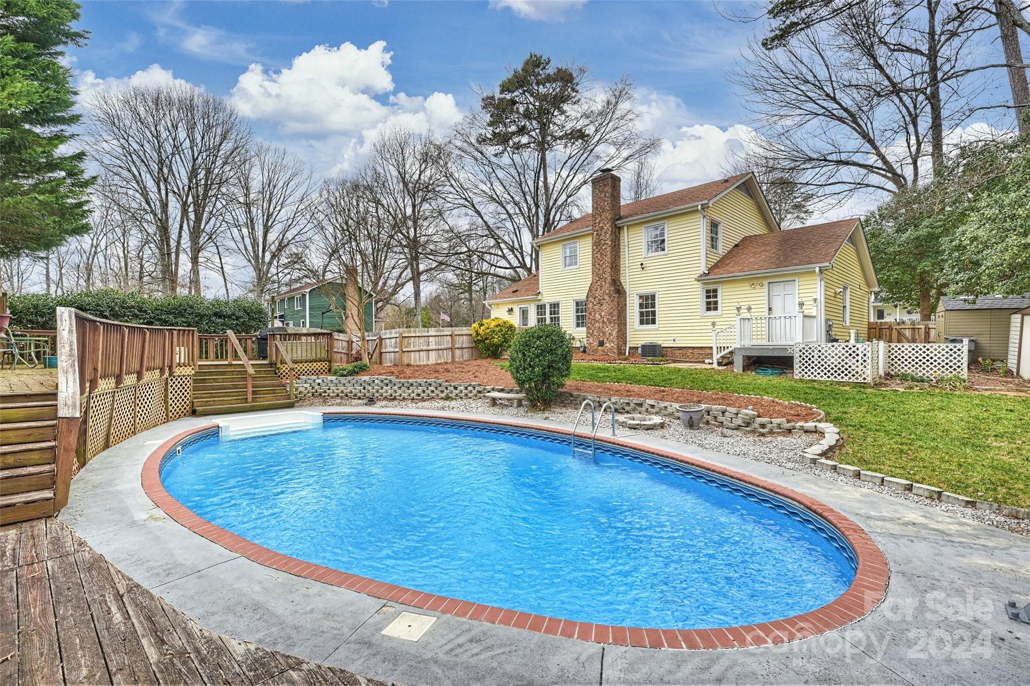 734 MATTINGWOOD Drive