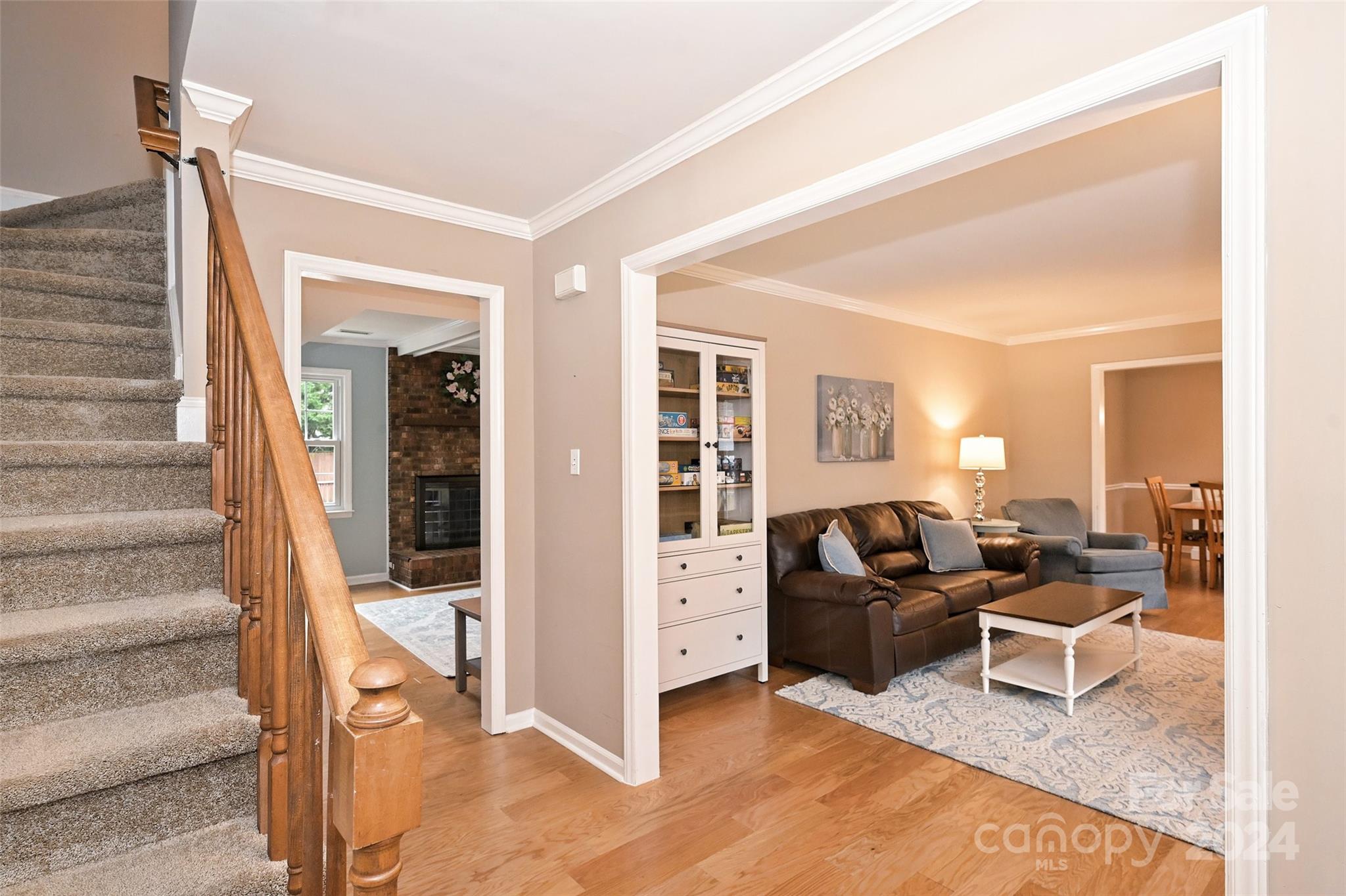 734 MATTINGWOOD Drive