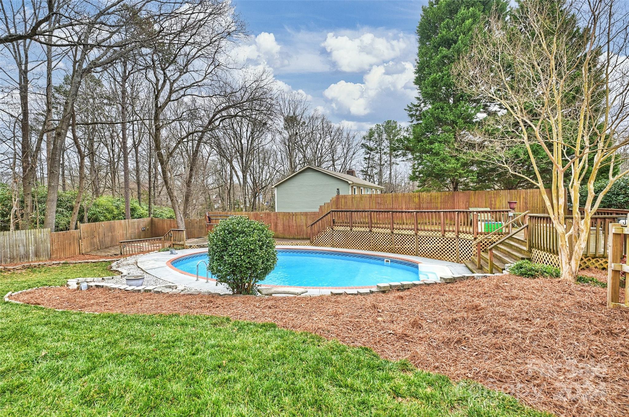734 MATTINGWOOD Drive