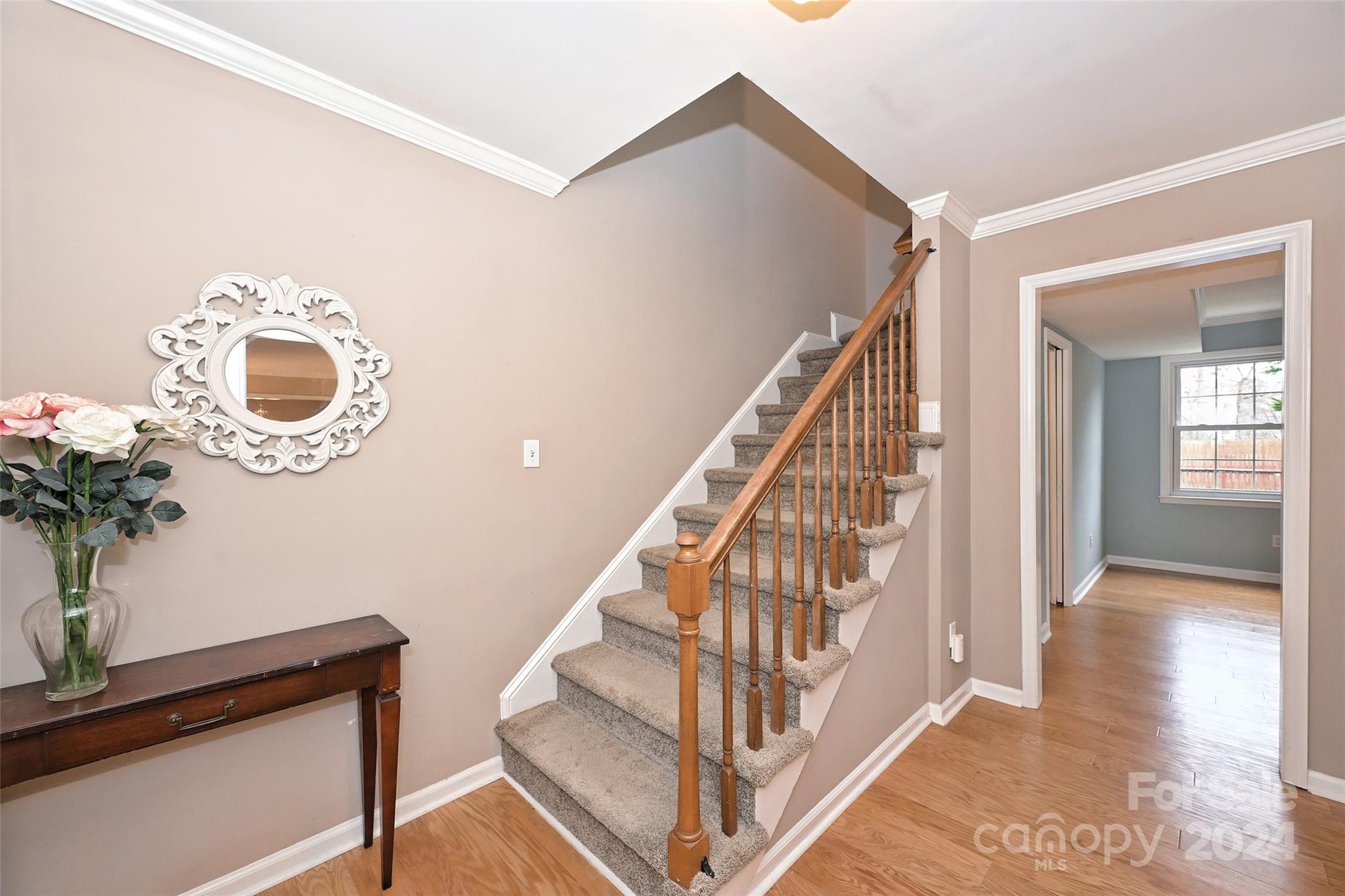 734 MATTINGWOOD Drive