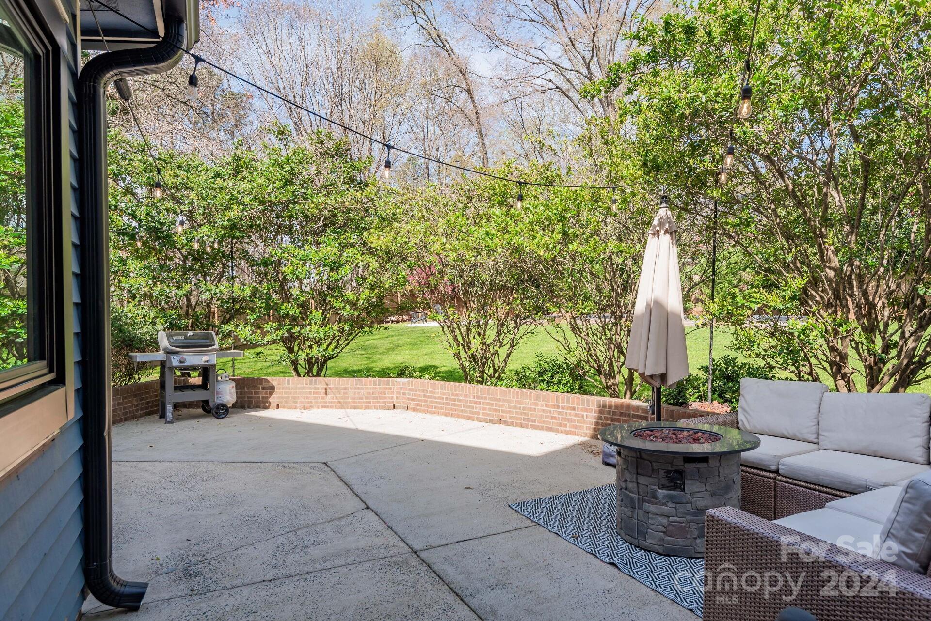 1524 Larochelle Lane