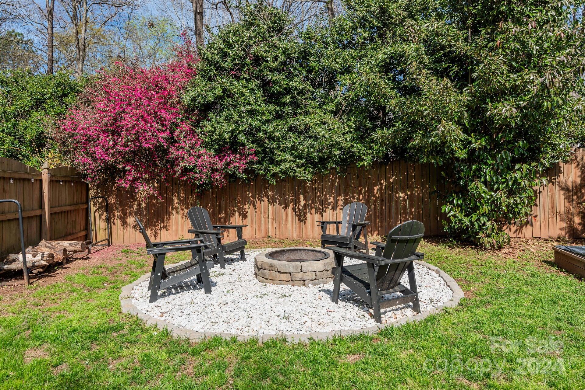 1524 Larochelle Lane