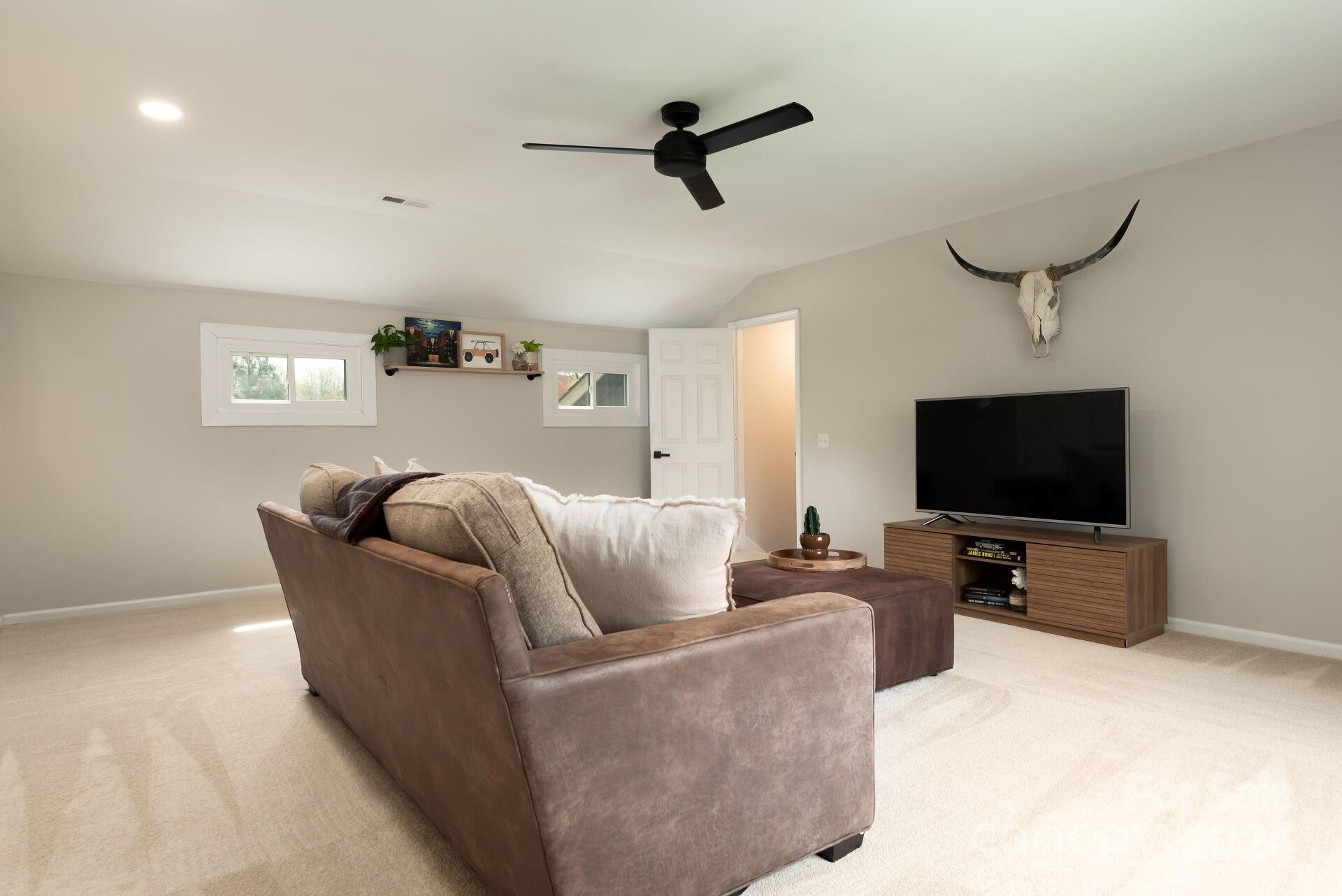 1524 Larochelle Lane