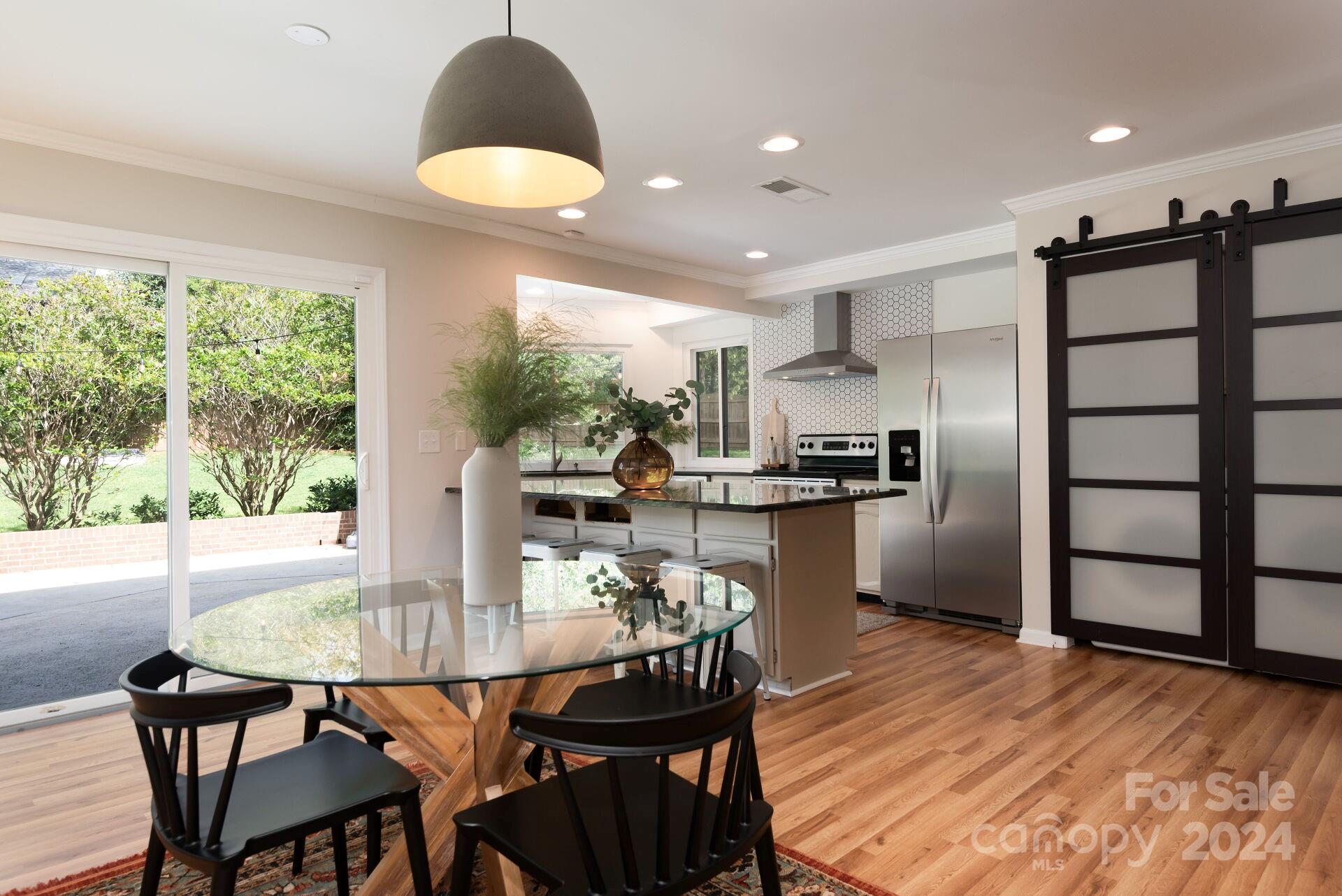 1524 Larochelle Lane