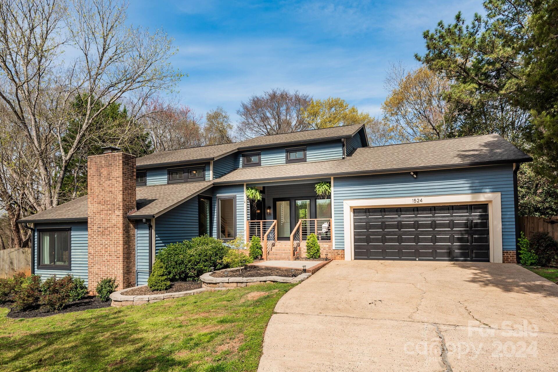 1524 Larochelle Lane