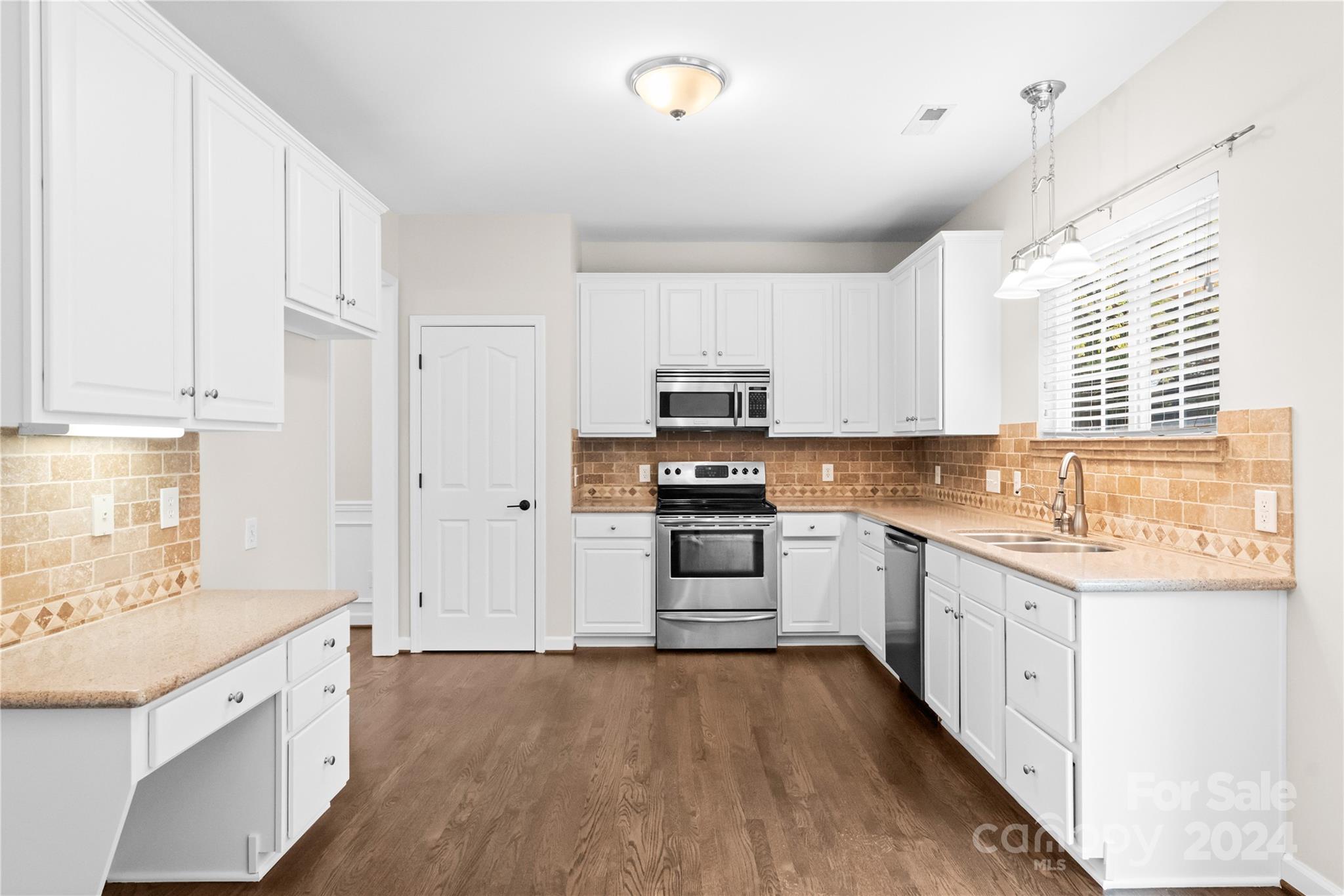 907 Laurel Meadow Drive