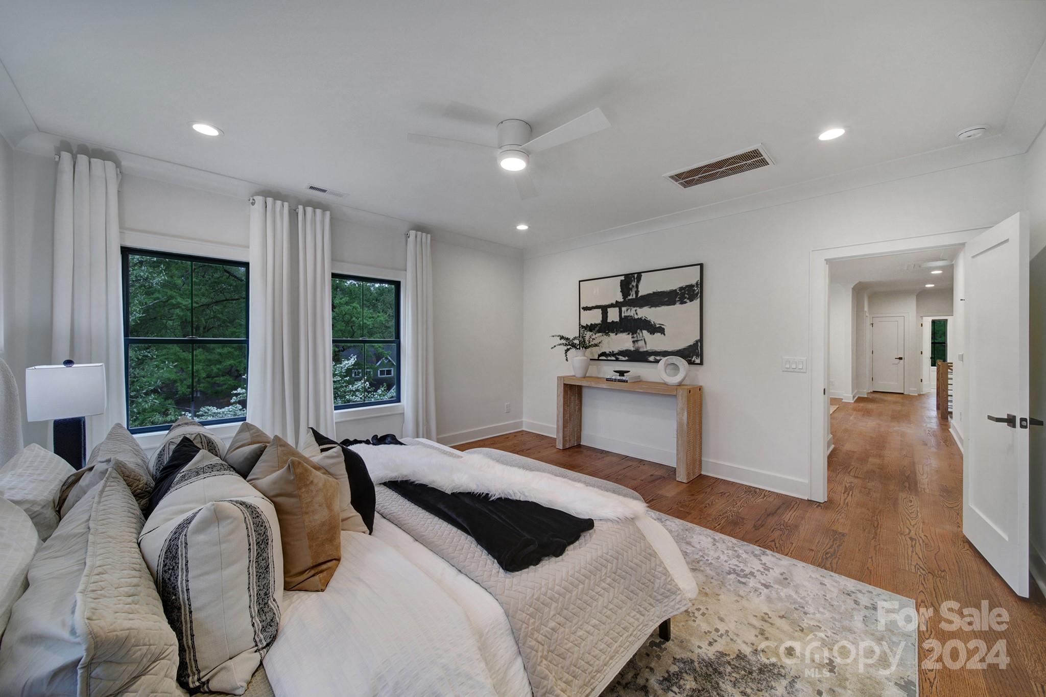 1821 Kensington Drive