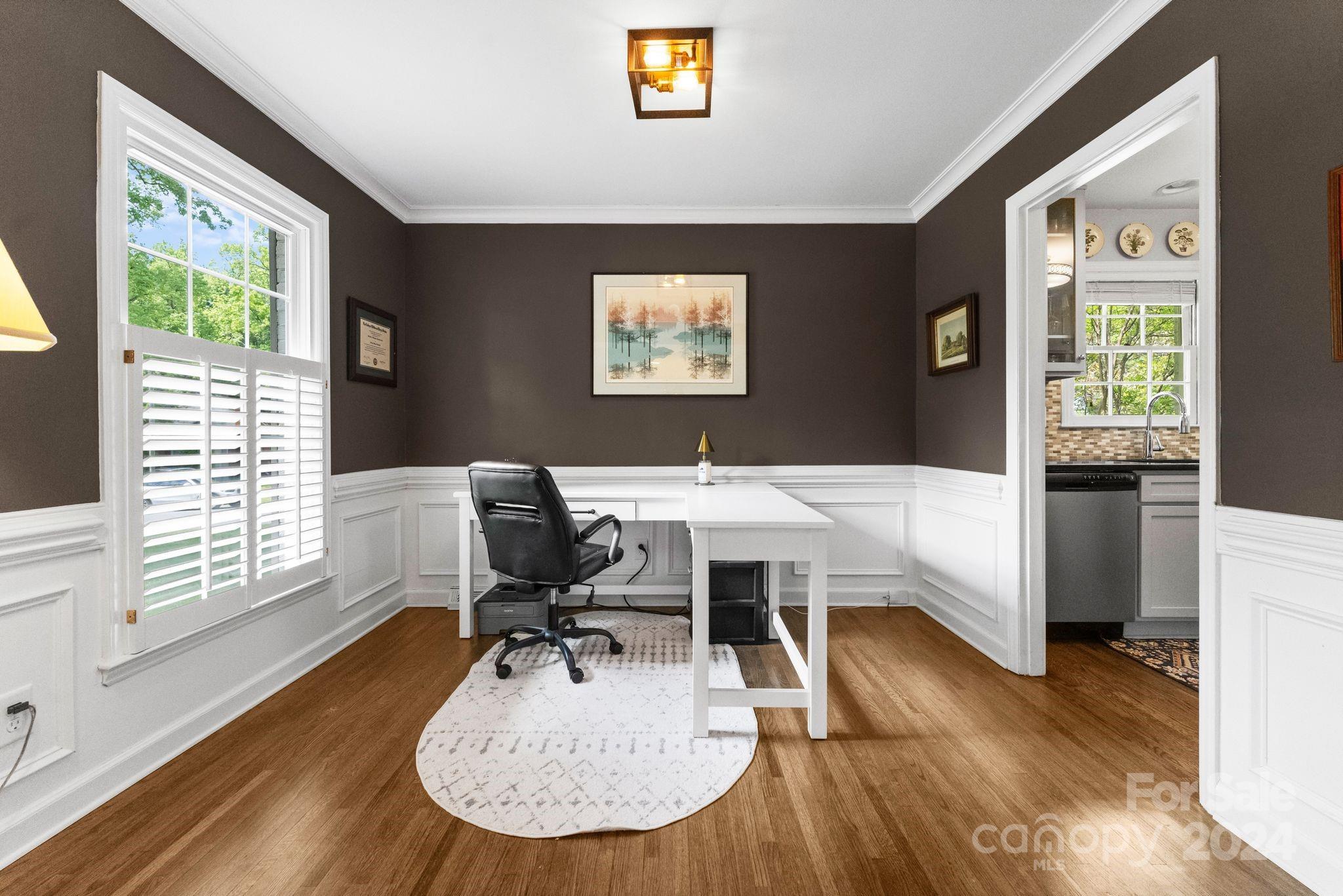 1322 Erinshire Road