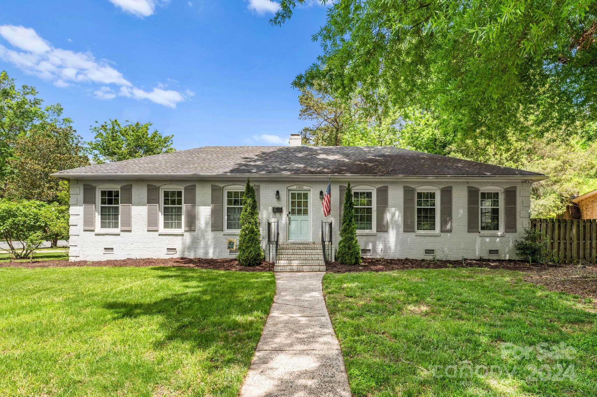 1322 Erinshire Road