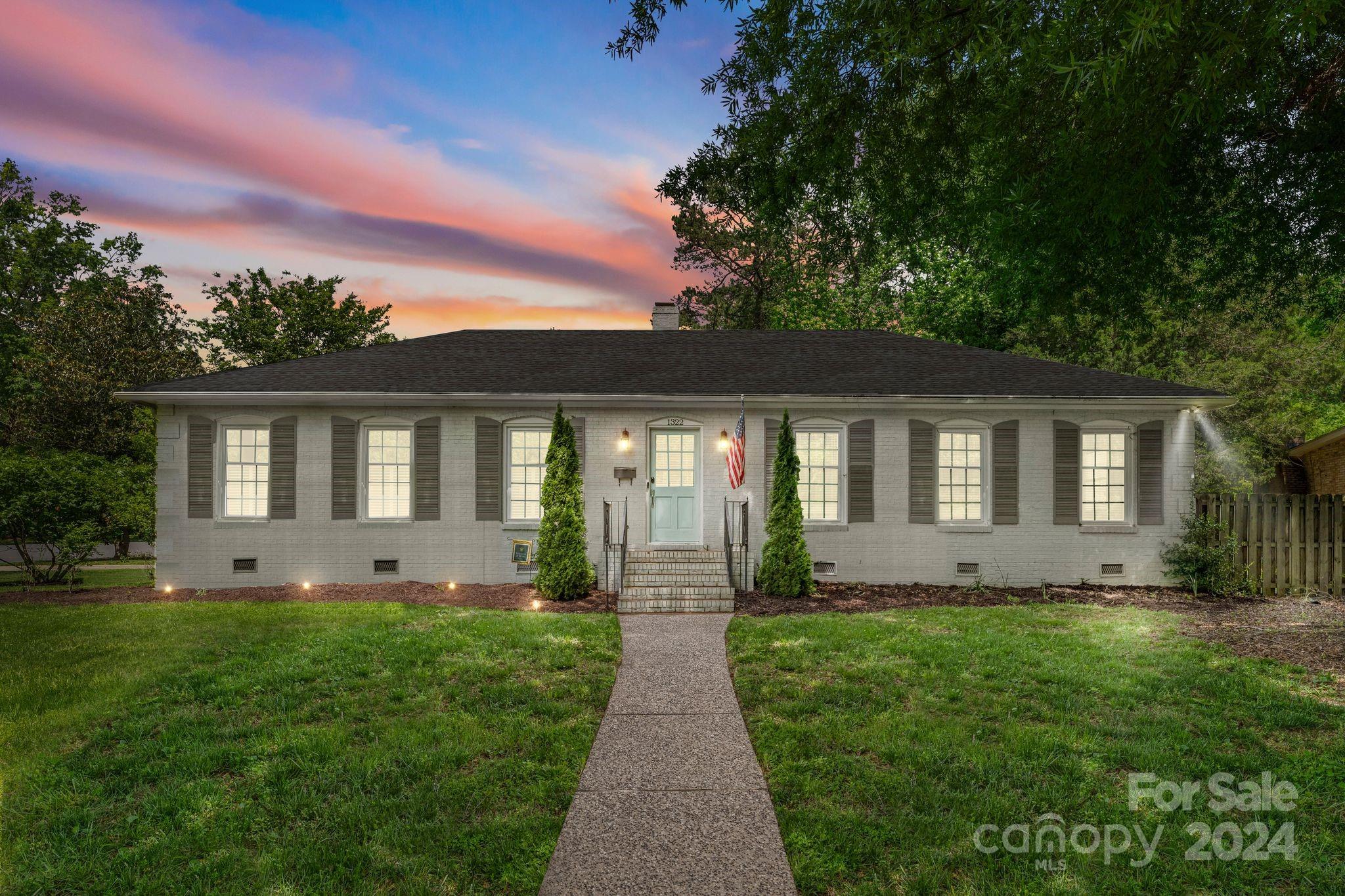 1322 Erinshire Road