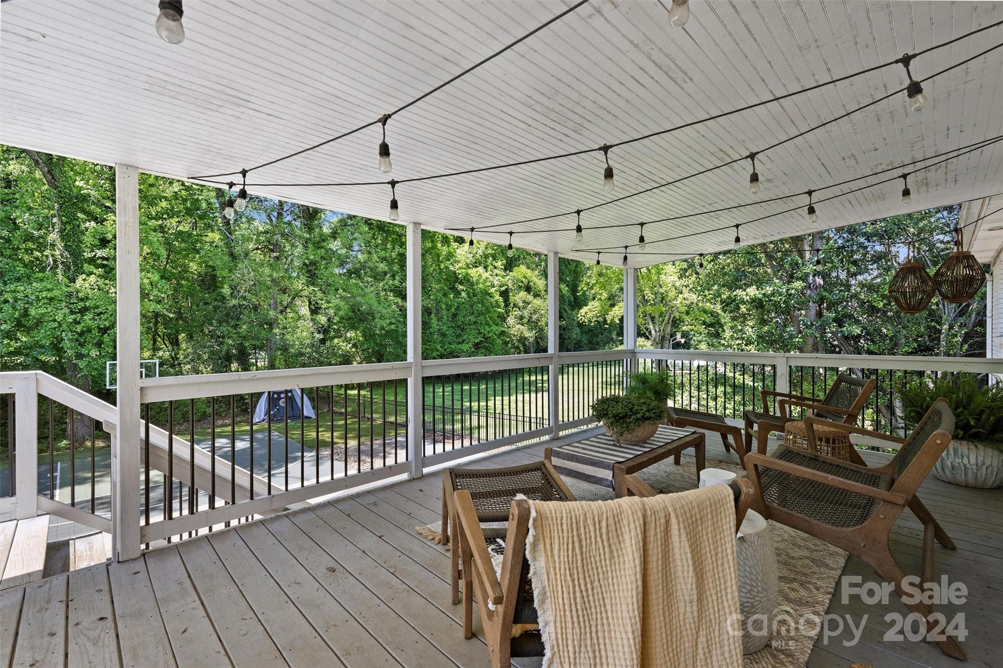 940 Heather Lane