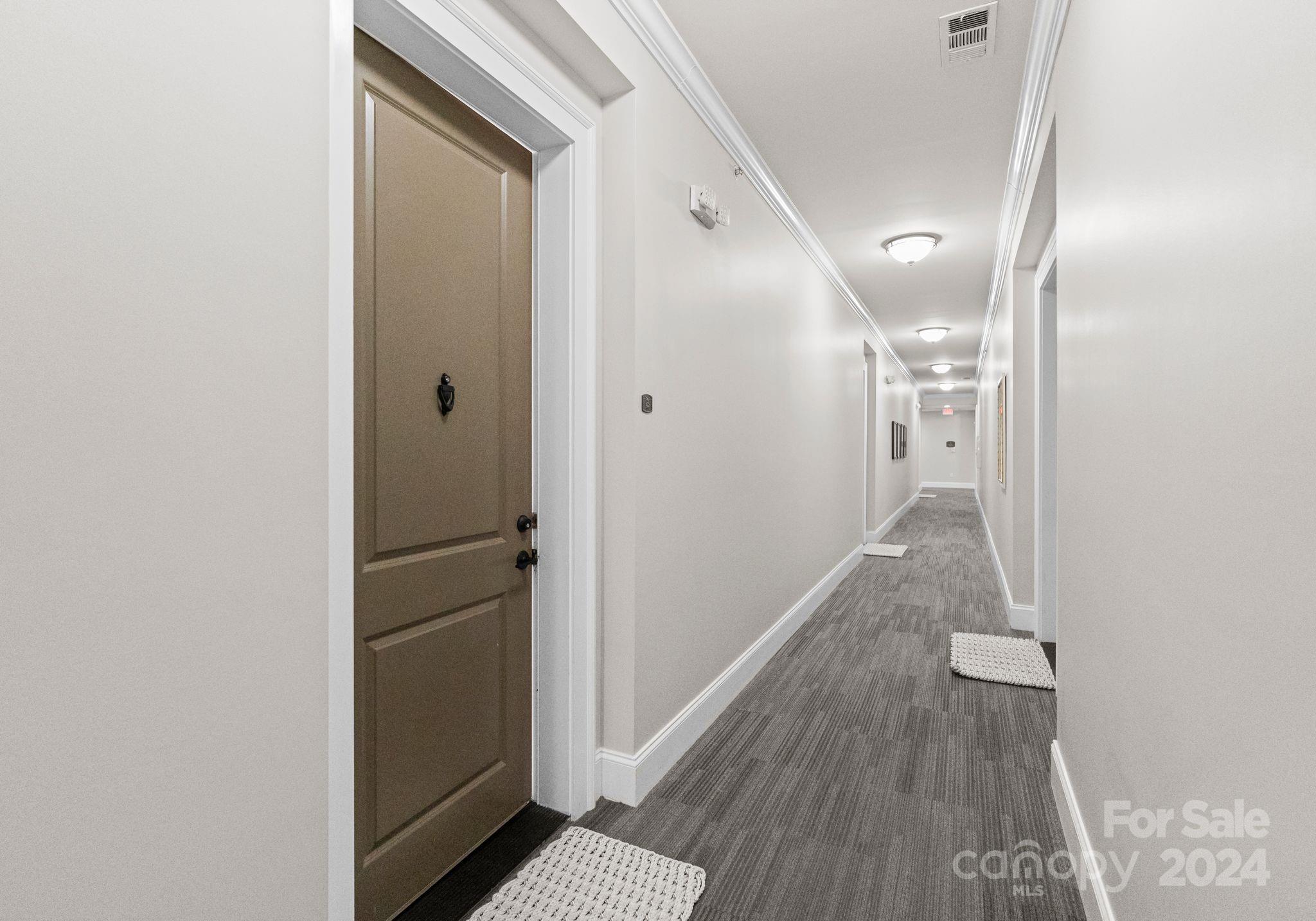 2810 Selwyn Avenue Unit: 422