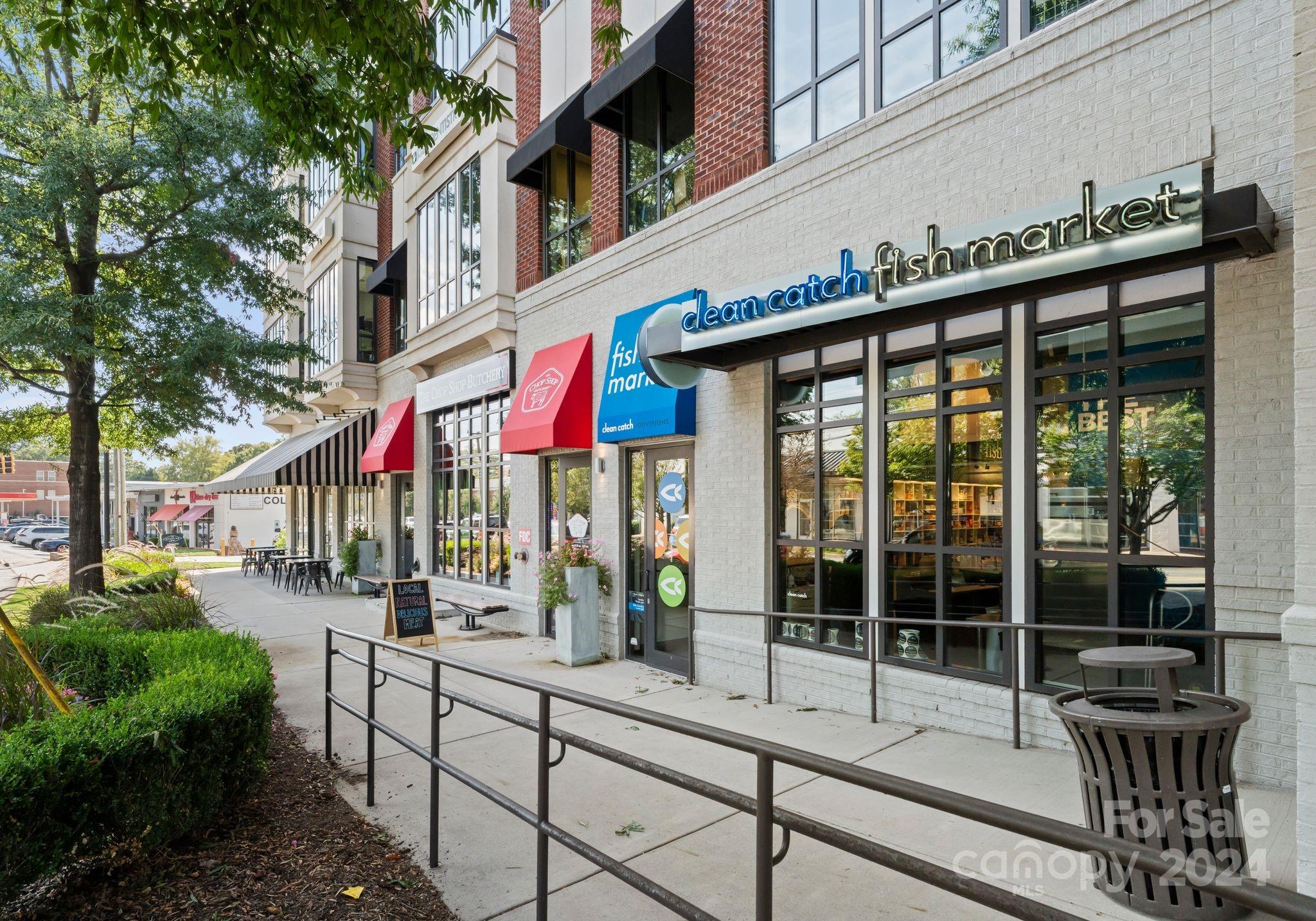 2810 Selwyn Avenue Unit: 422