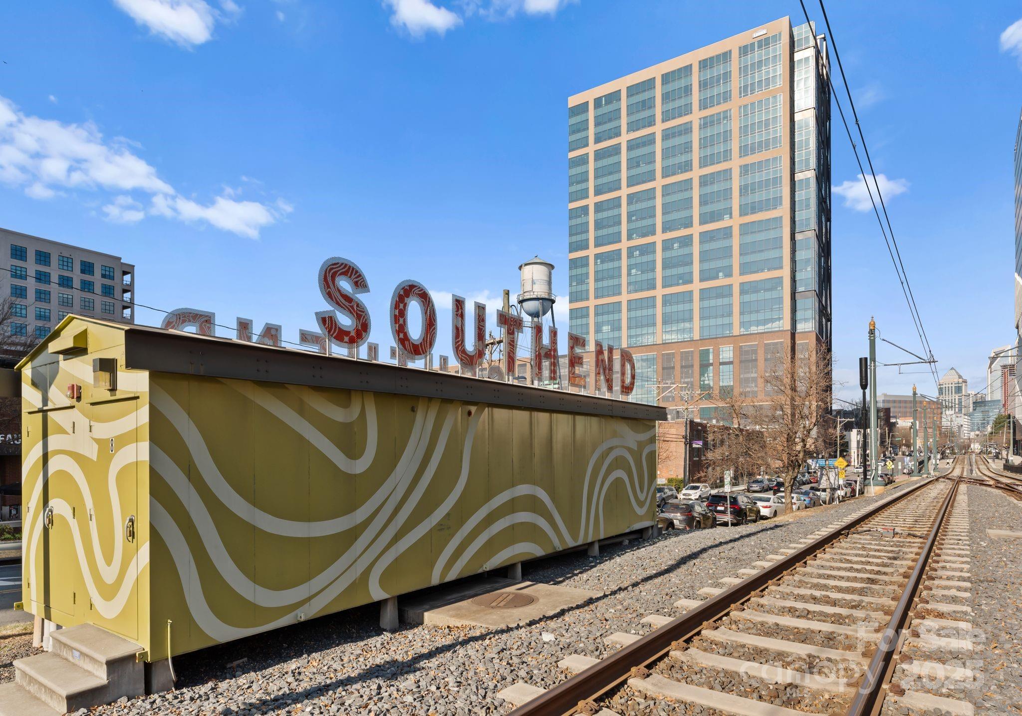 301 E Tremont Avenue Unit: 313