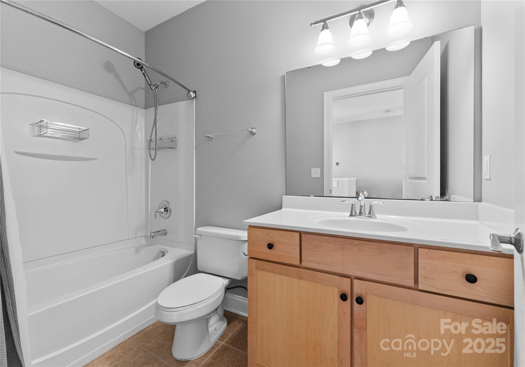 301 E Tremont Avenue Unit: 313
