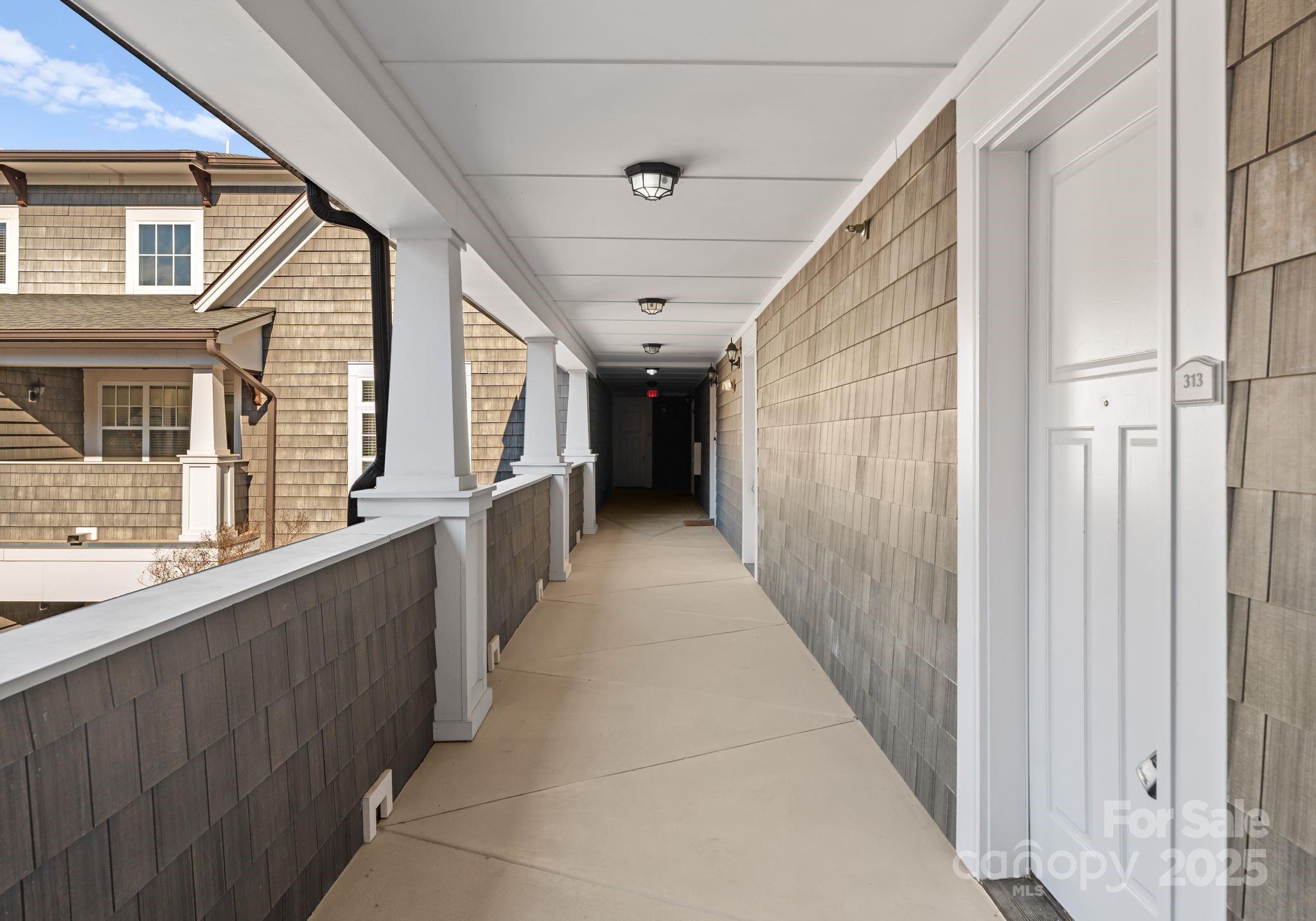 301 E Tremont Avenue Unit: 313