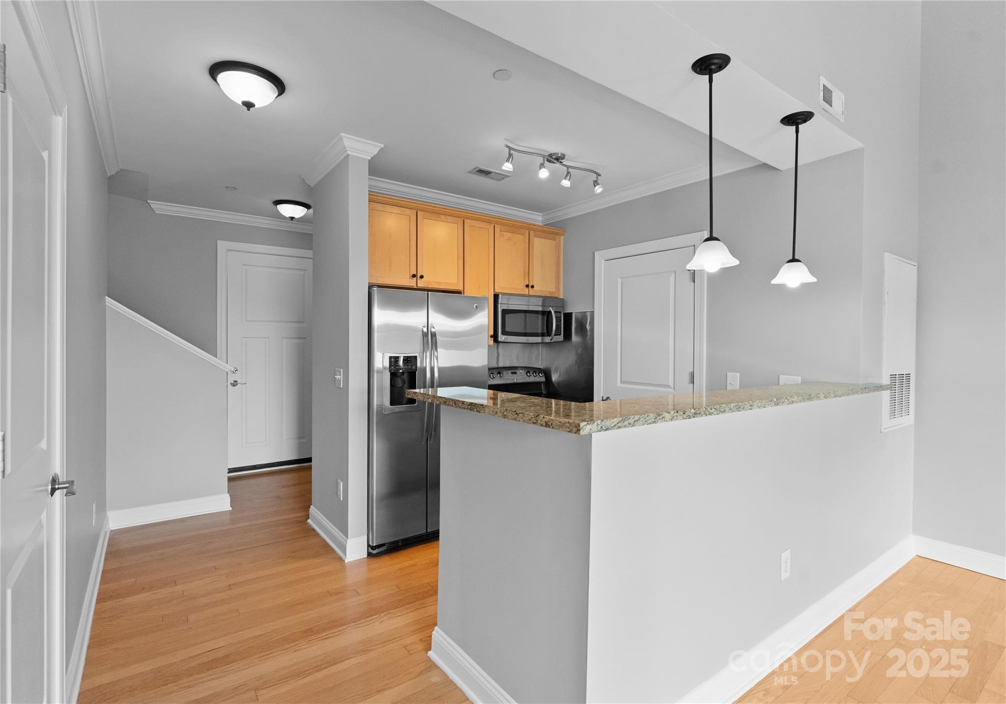 301 E Tremont Avenue Unit: 313