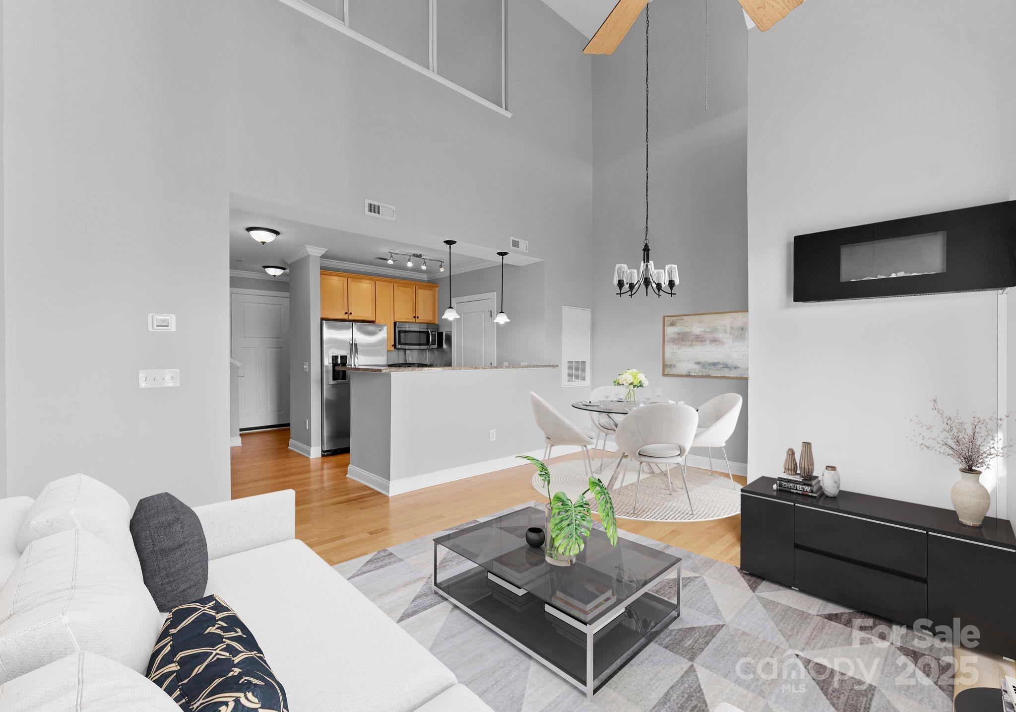 301 E Tremont Avenue Unit: 313
