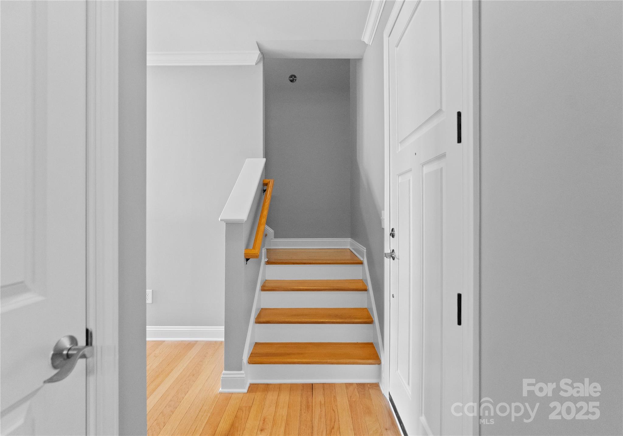 301 E Tremont Avenue Unit: 313