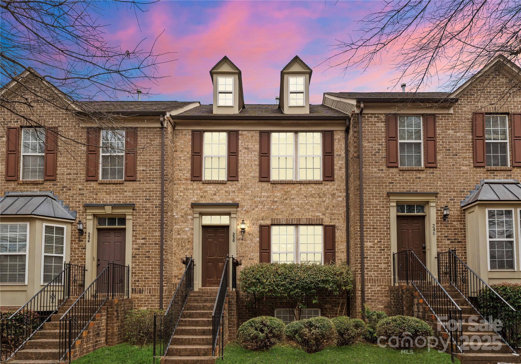 250 W Bland Street