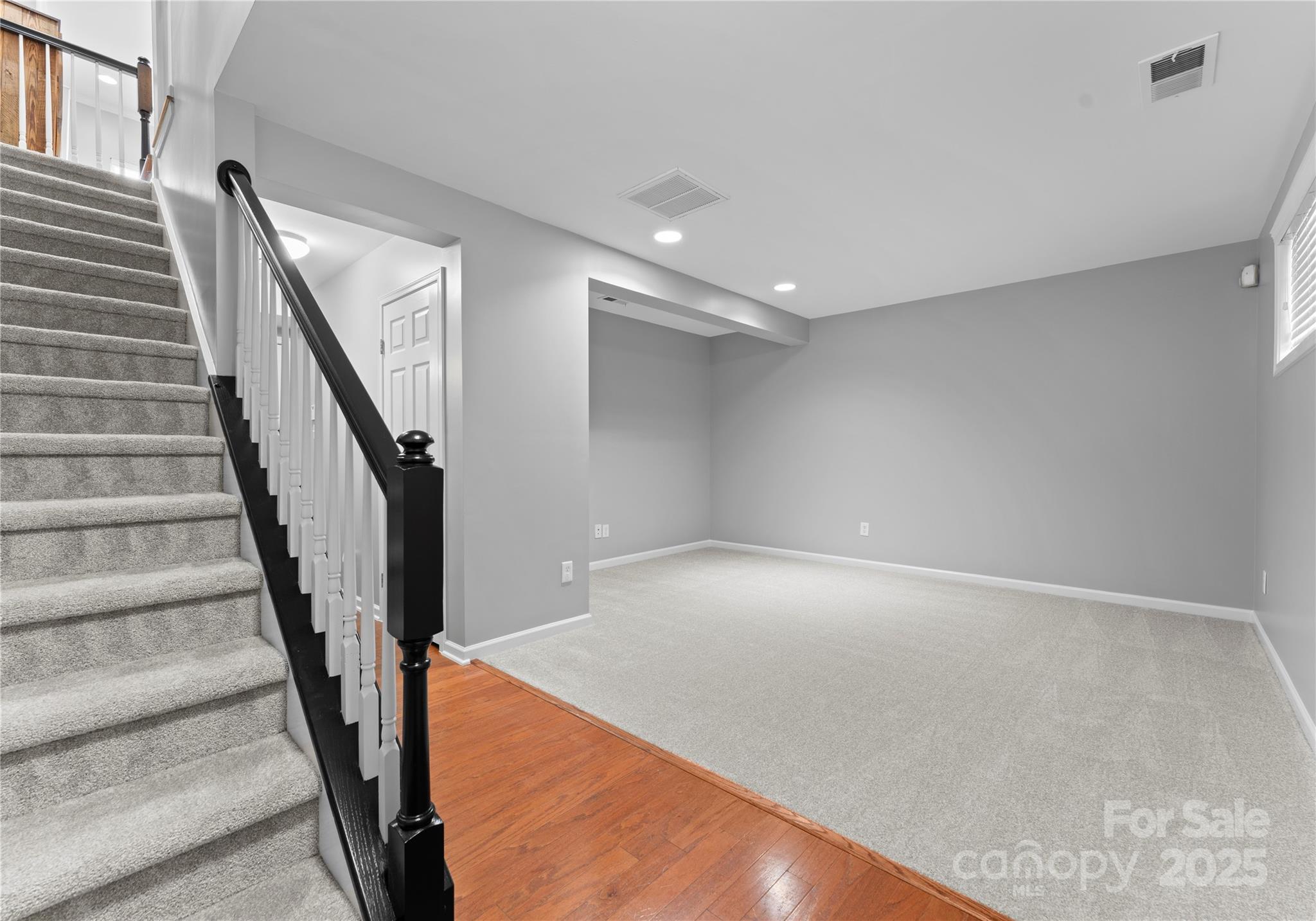 250 W Bland Street