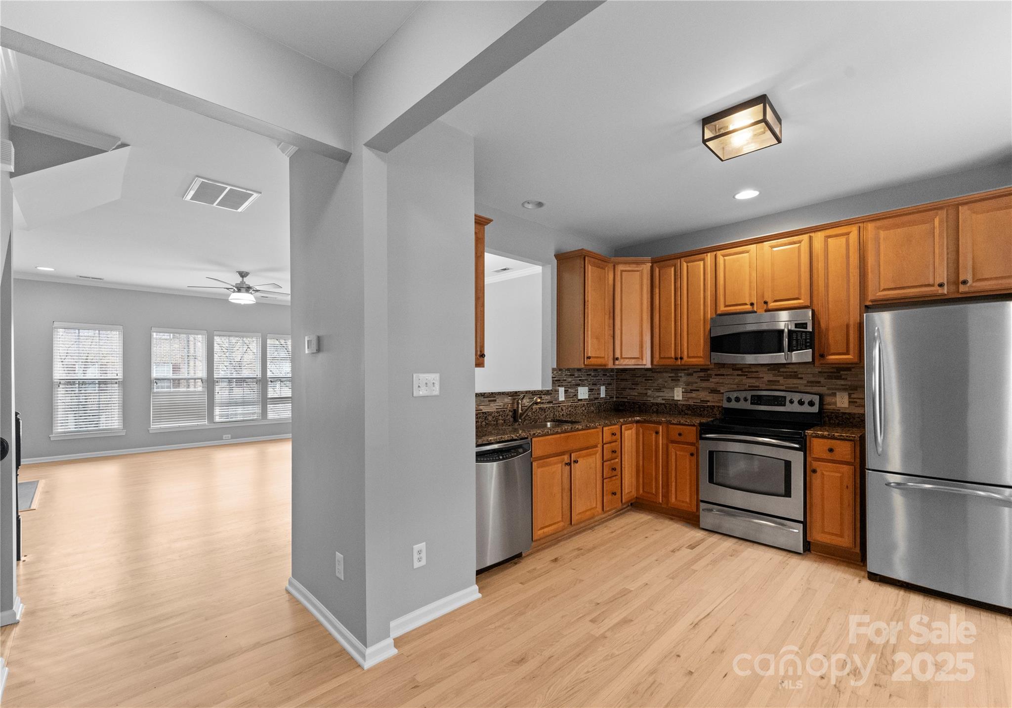 250 W Bland Street
