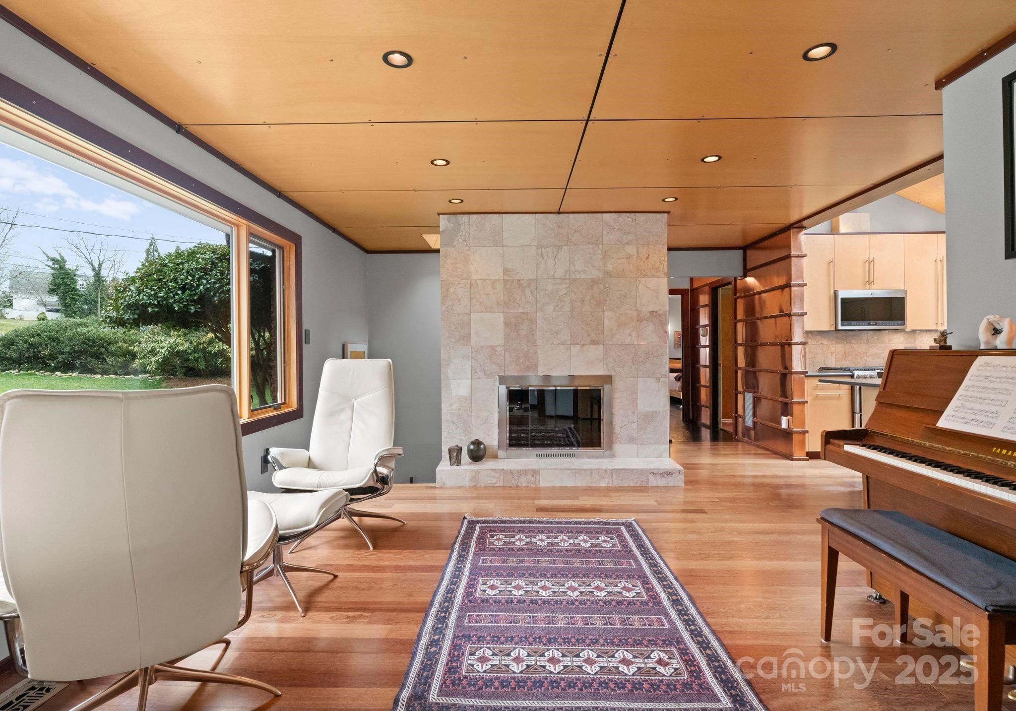 105 Hillside Drive
