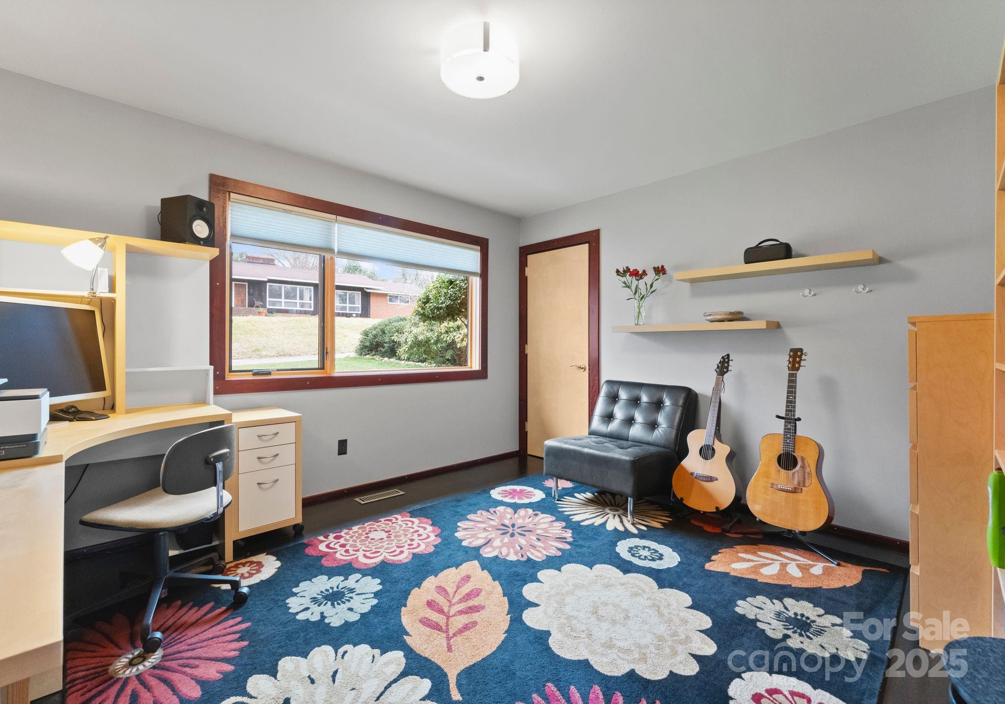 105 Hillside Drive