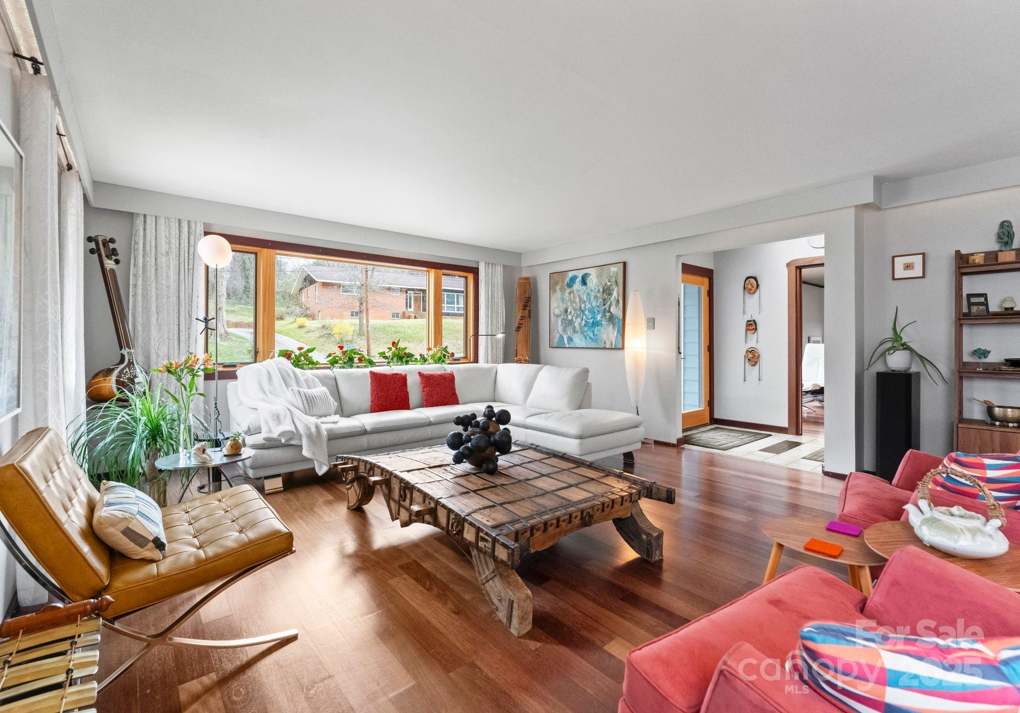 105 Hillside Drive
