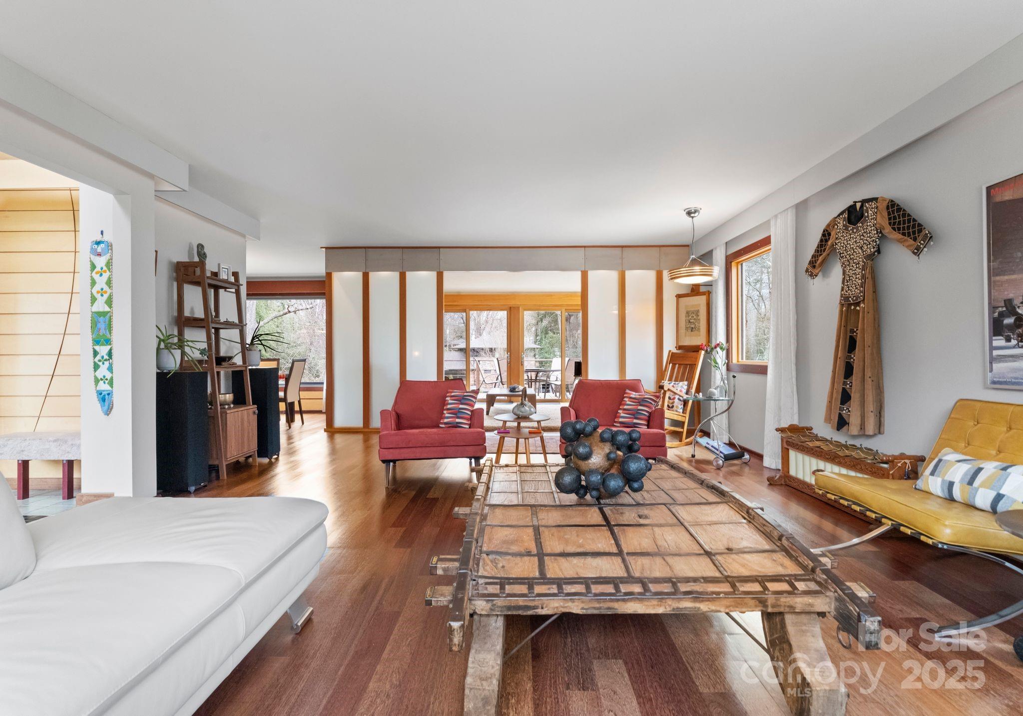 105 Hillside Drive