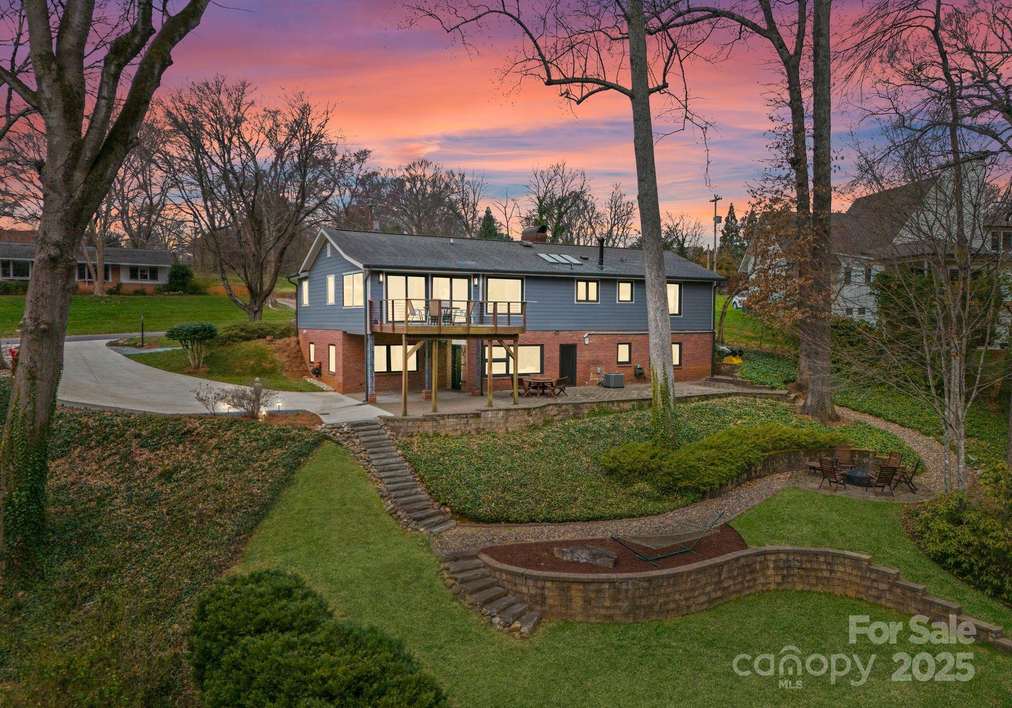 105 Hillside Drive